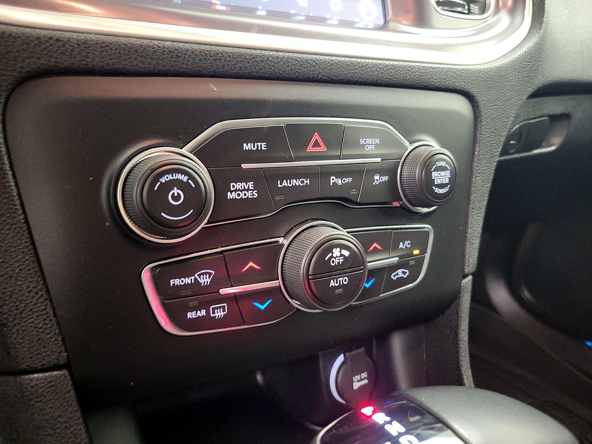 Thumbnail: 2020 Dodge Charger - 16