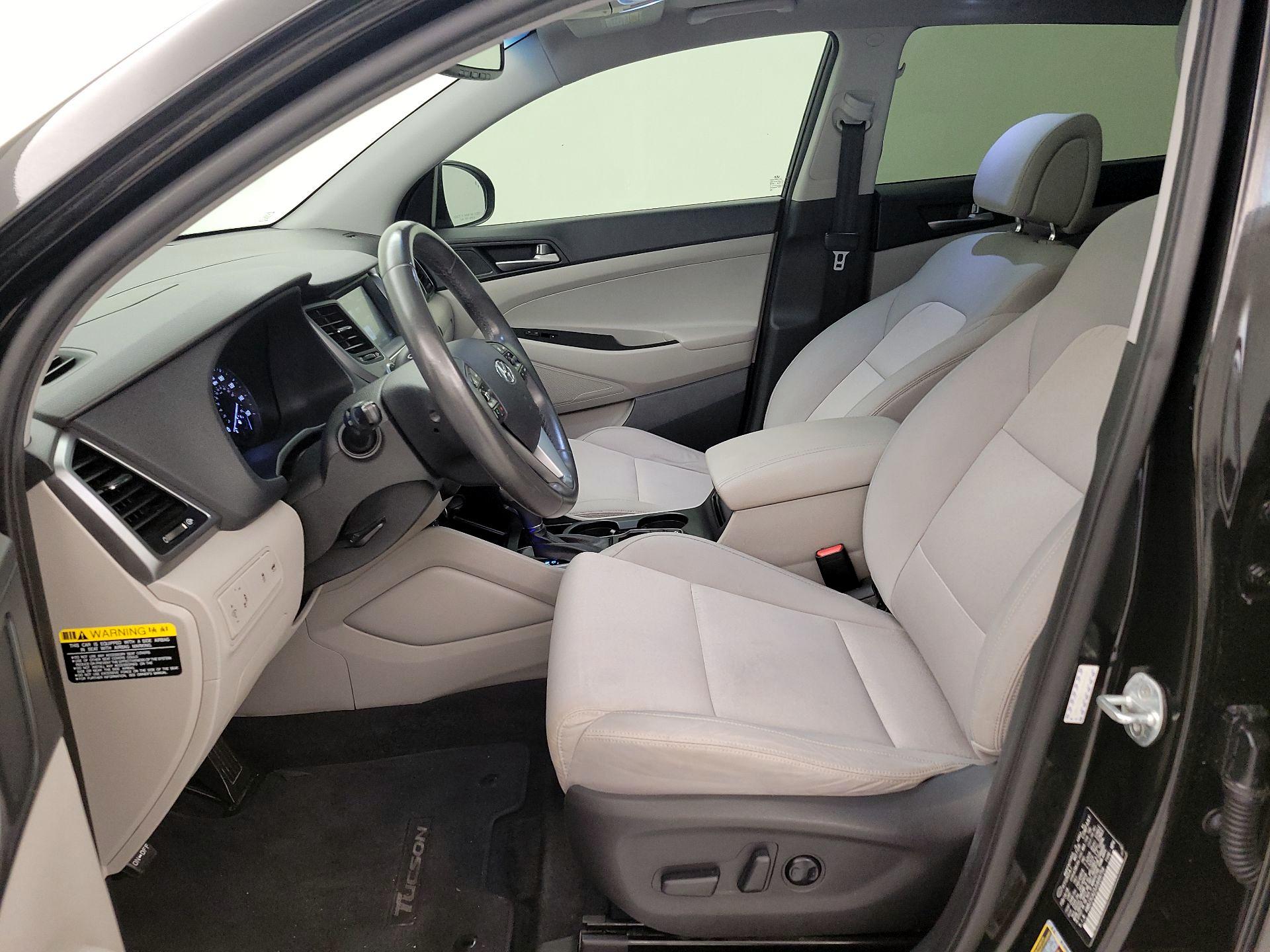 Thumbnail: 2018 Hyundai Tucson - 11