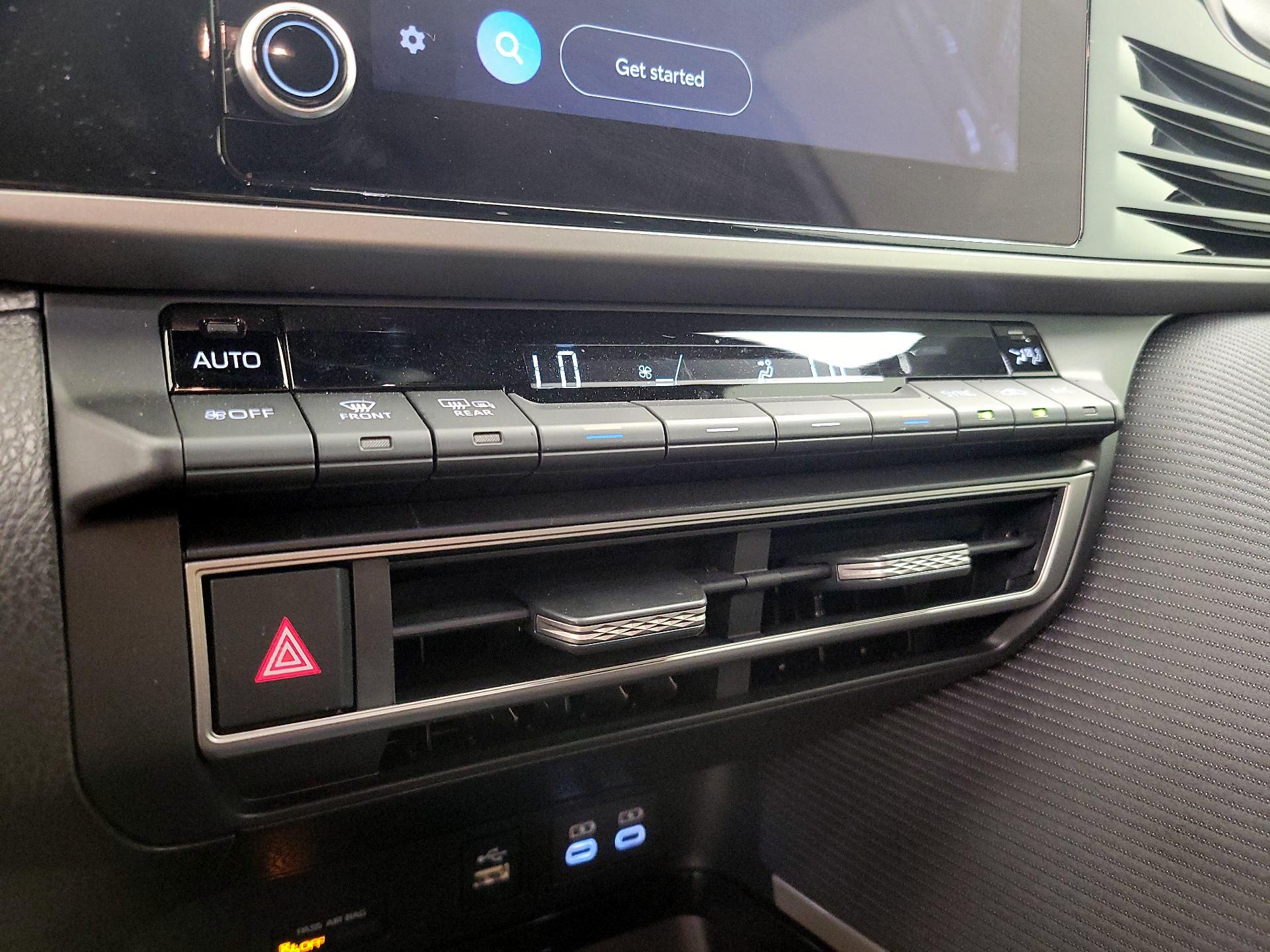 Thumbnail: 2025 Toyota Camry - 16