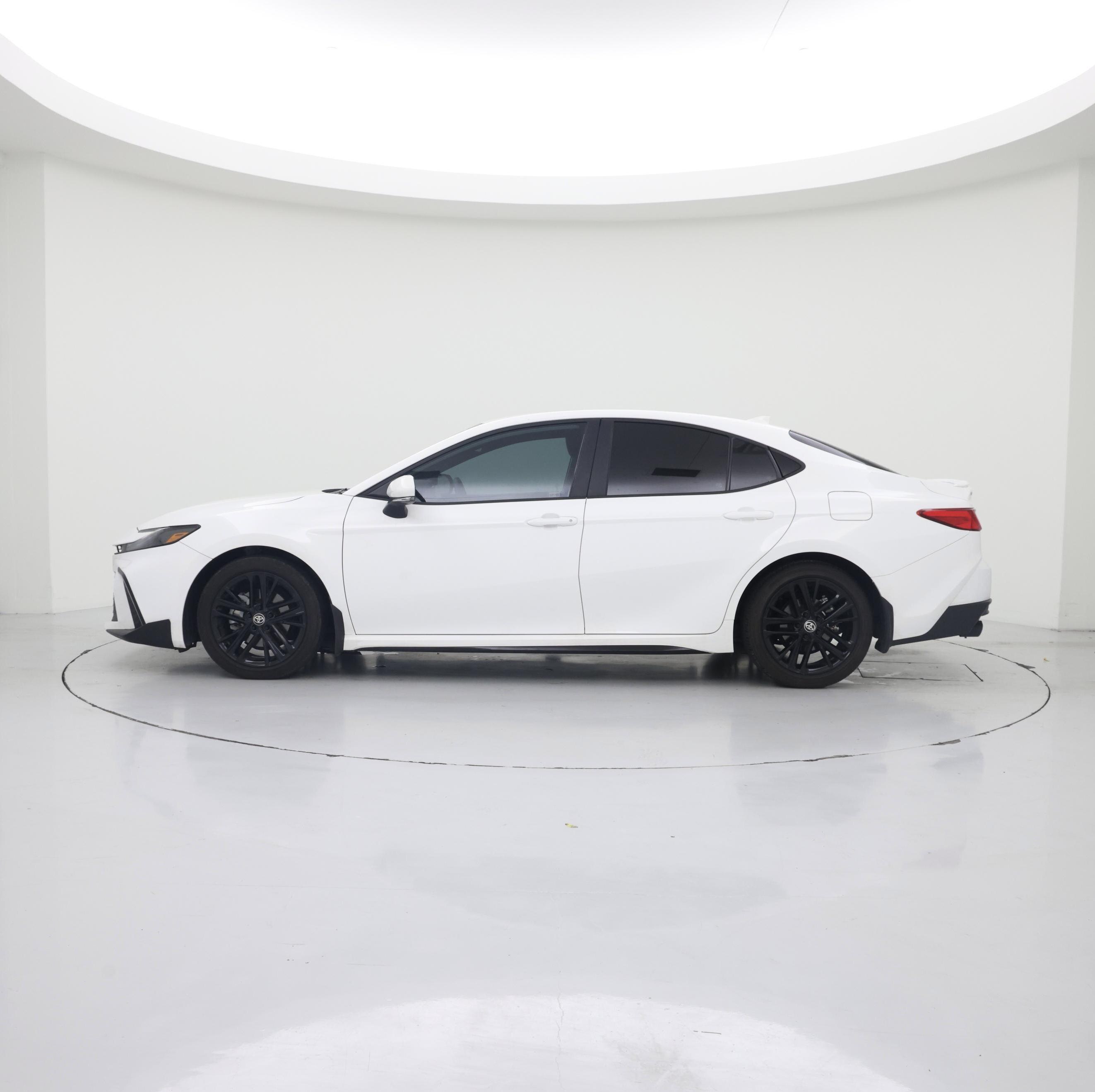 Thumbnail: 2025 Toyota Camry - 3