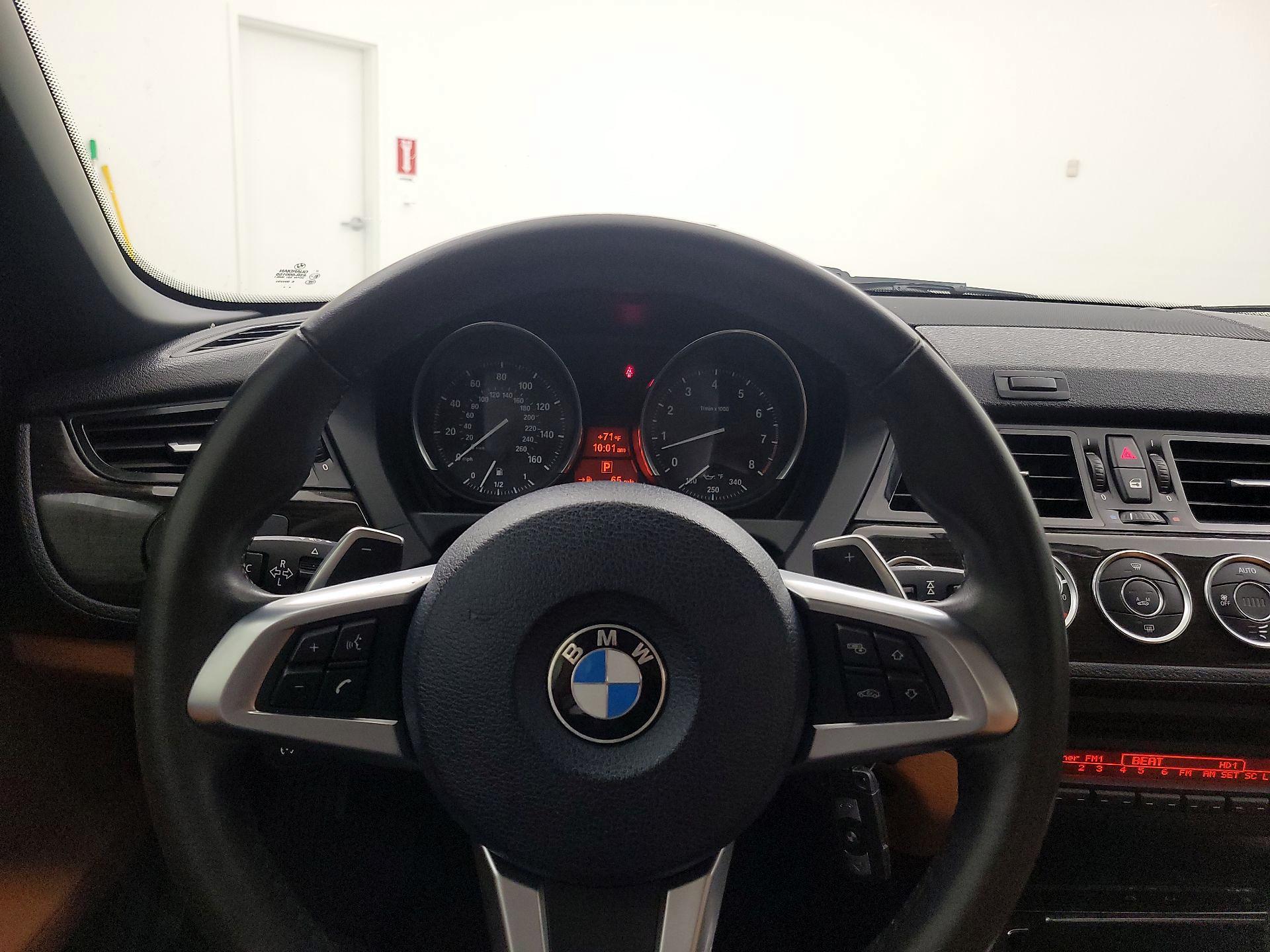 Thumbnail: 2014 BMW Z4 - 10