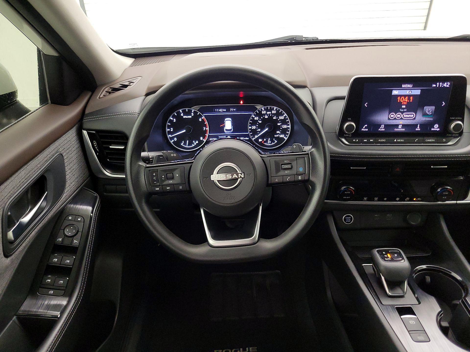 Thumbnail: 2023 Nissan Rogue - 10