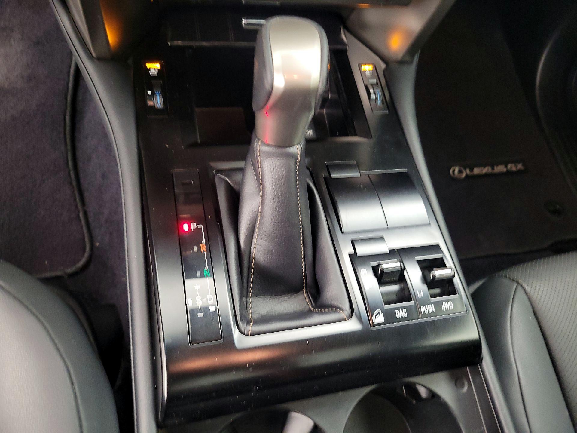 Thumbnail: 2020 Lexus GX - 18