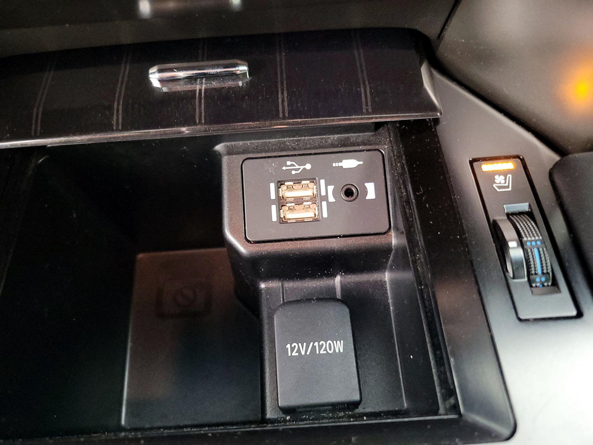 Thumbnail: 2020 Lexus GX - 19