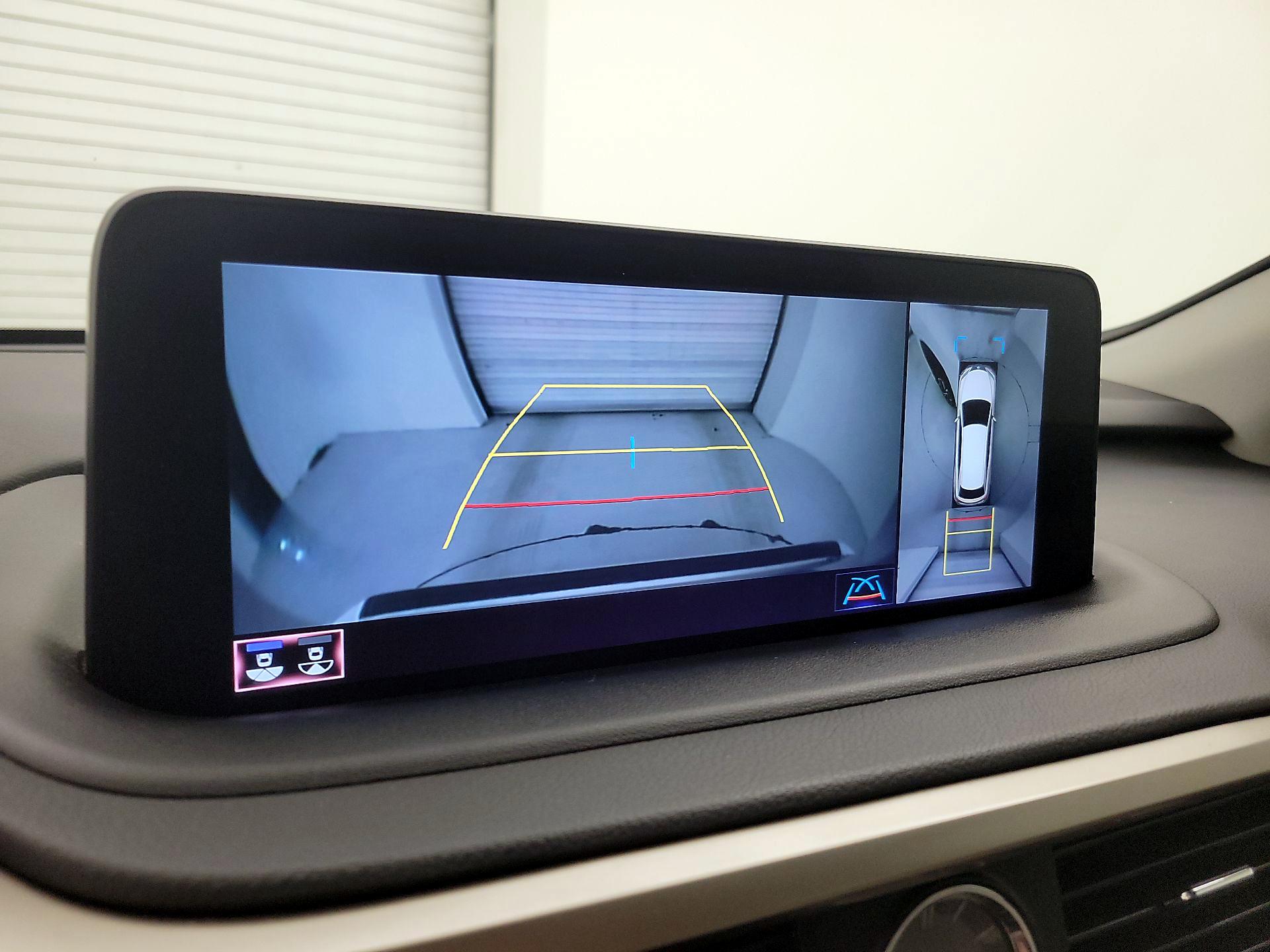 Thumbnail: 2020 Lexus RX - 15