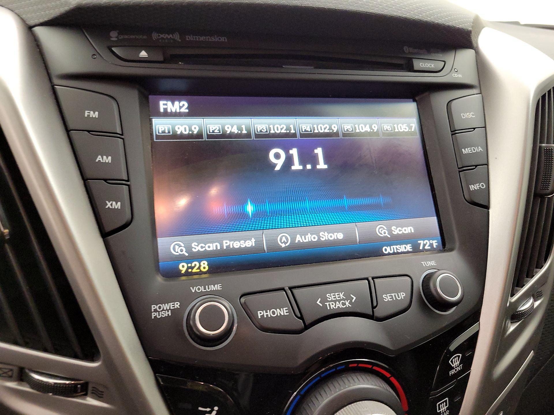 Thumbnail: 2016 Hyundai Veloster - 15