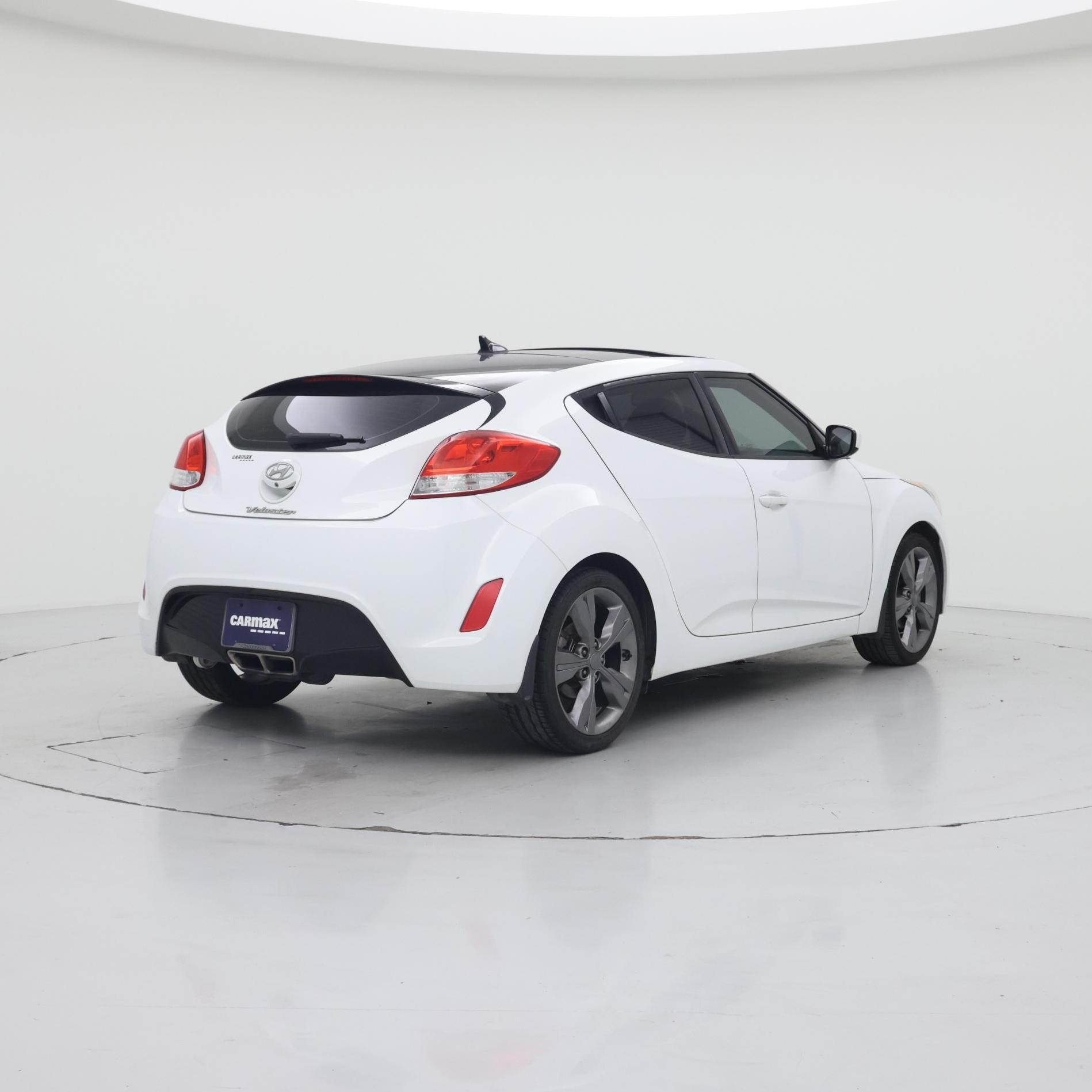 Thumbnail: 2016 Hyundai Veloster - 8