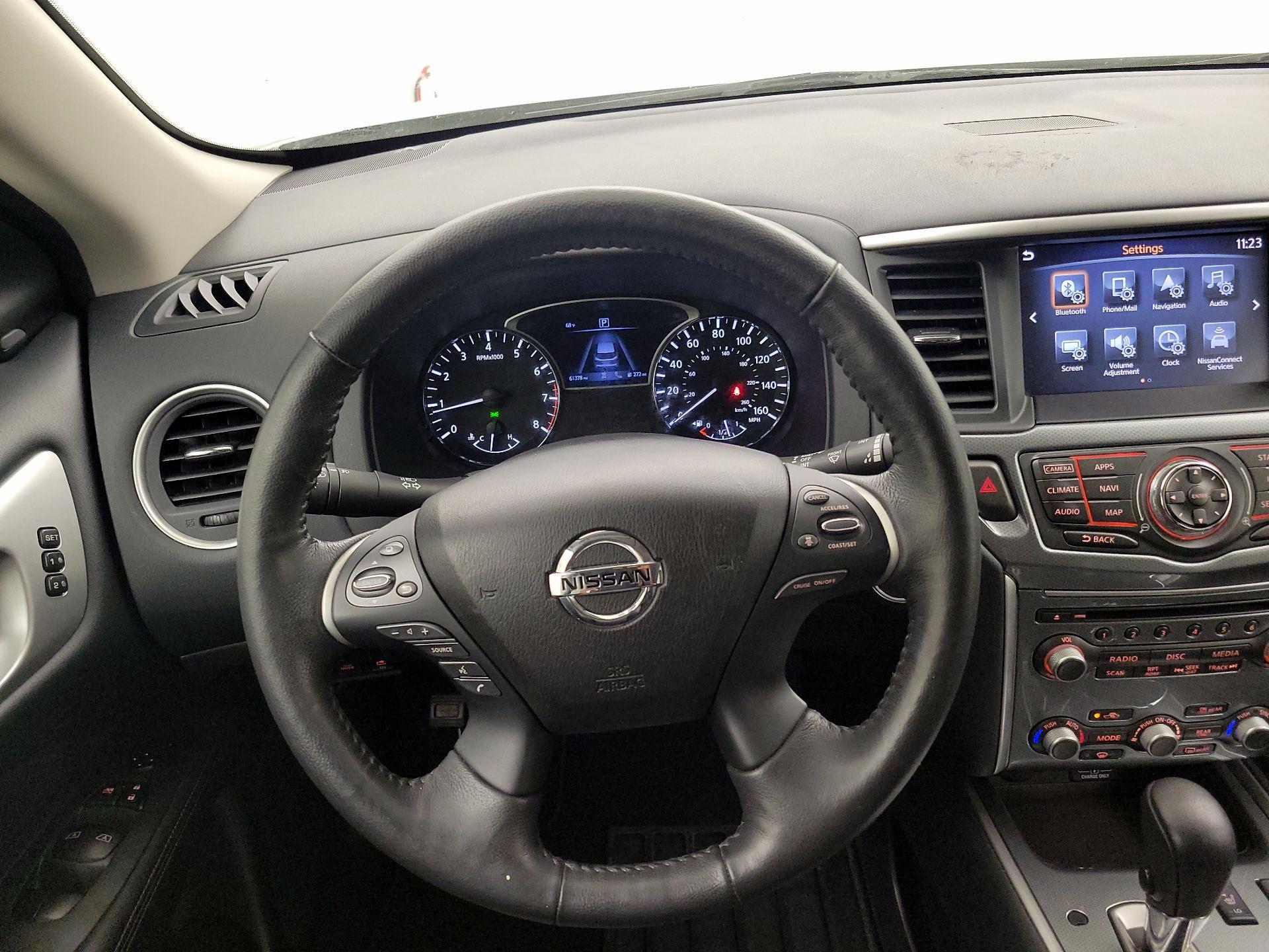 Thumbnail: 2020 Nissan Pathfinder - 10