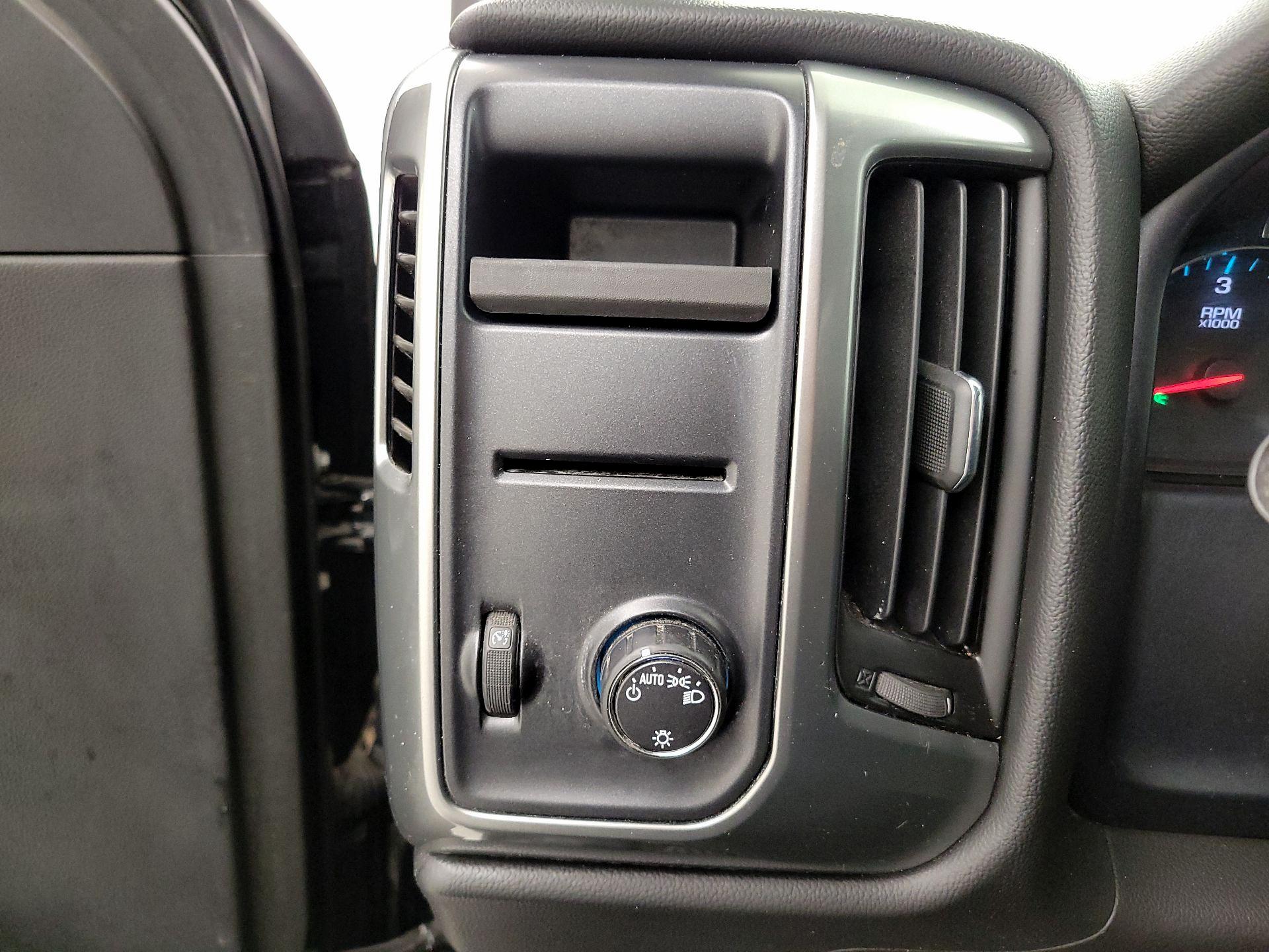 Thumbnail: 2014 Chevrolet Silverado 1500 - 13