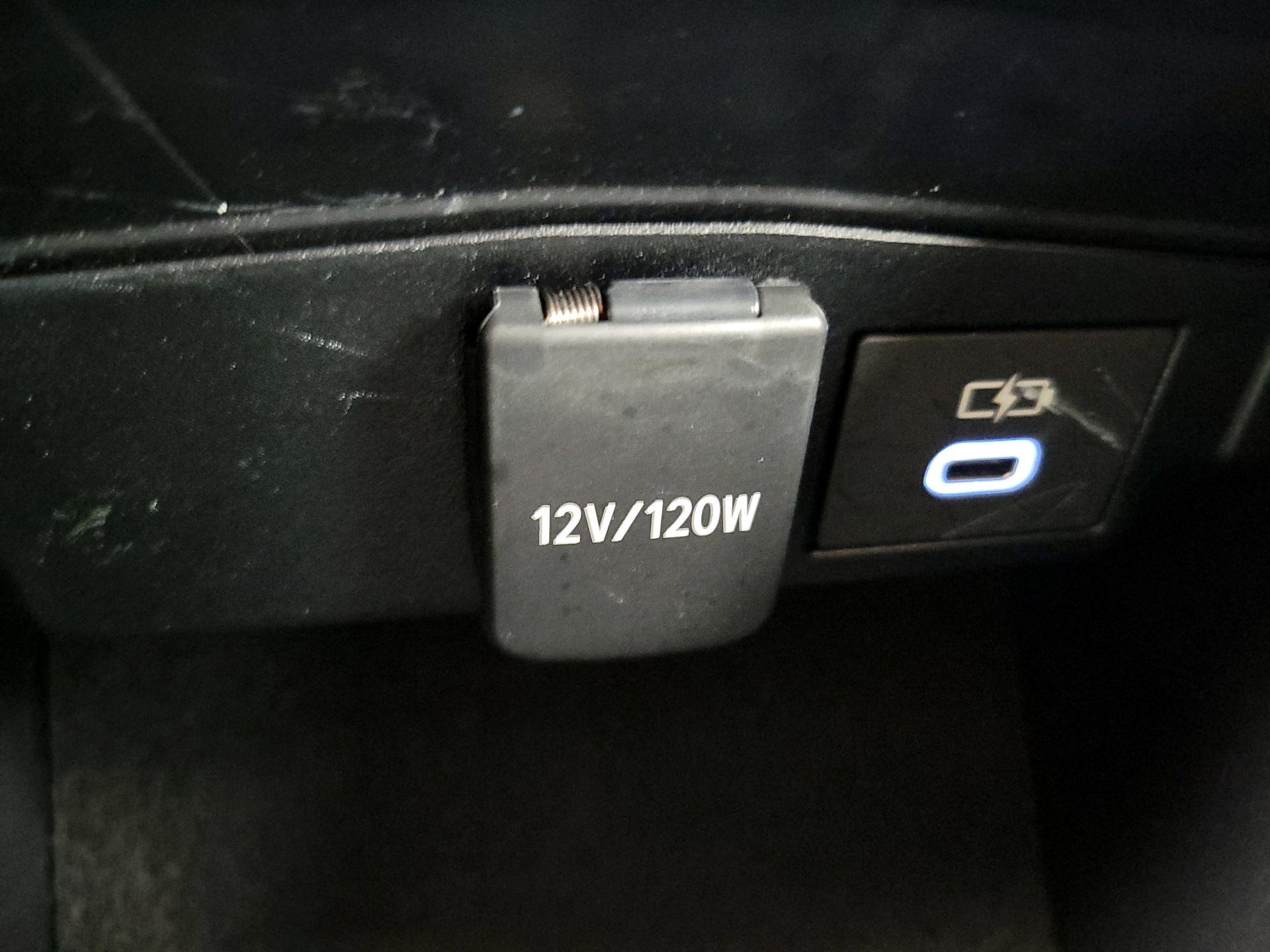 Thumbnail: 2023 Toyota Corolla - 18