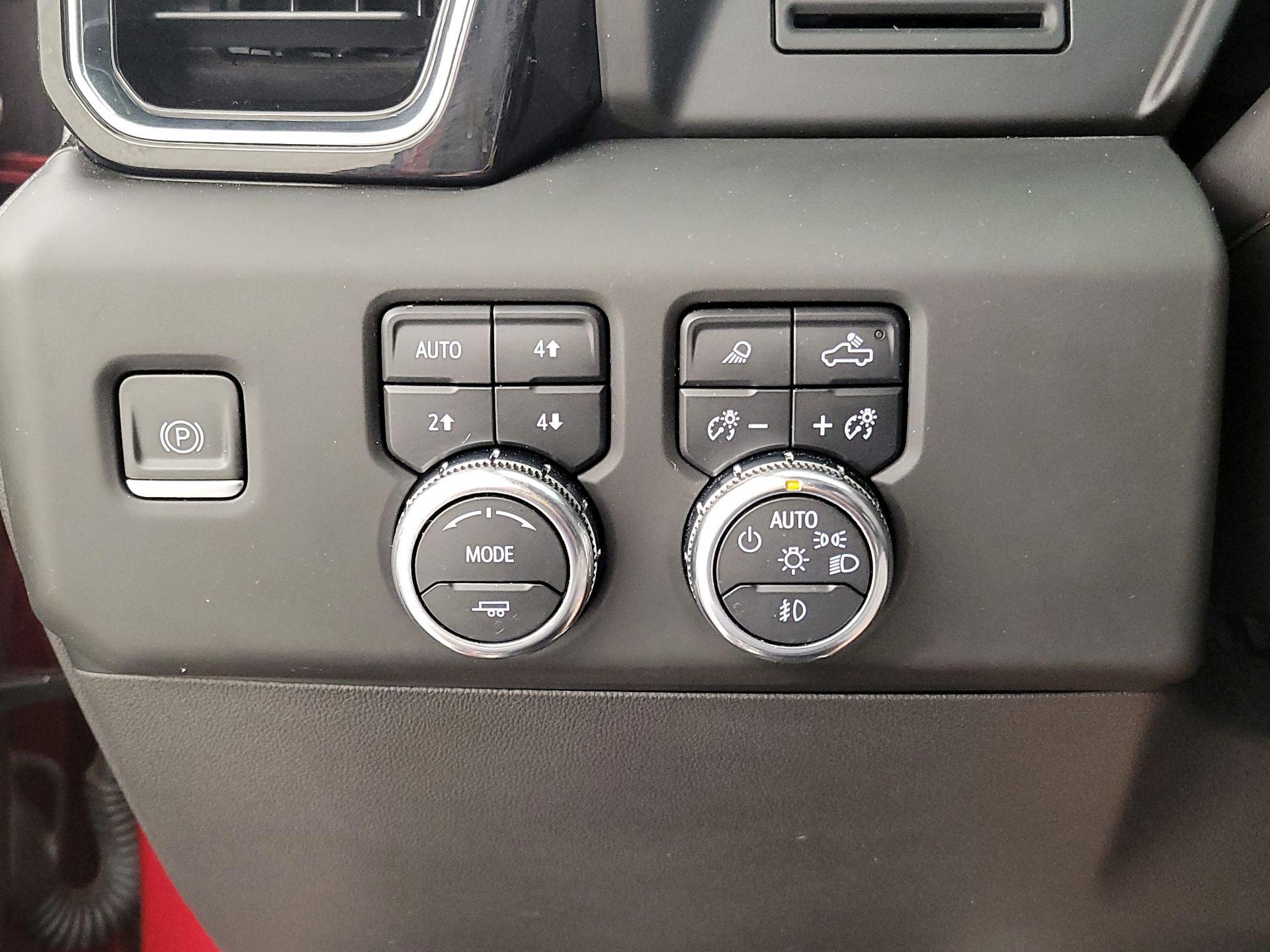 Thumbnail: 2023 GMC Sierra 1500 - 13