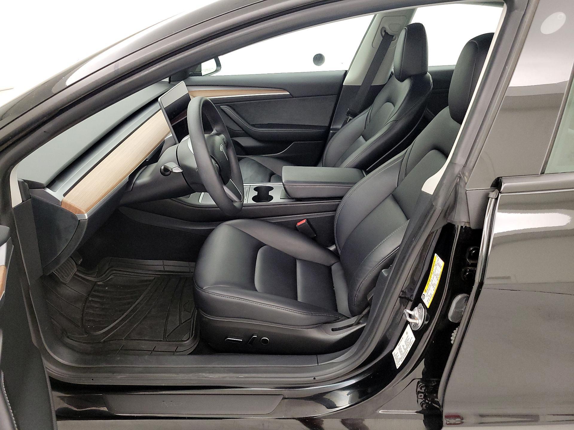 Thumbnail: 2023 Tesla Model 3 - 11