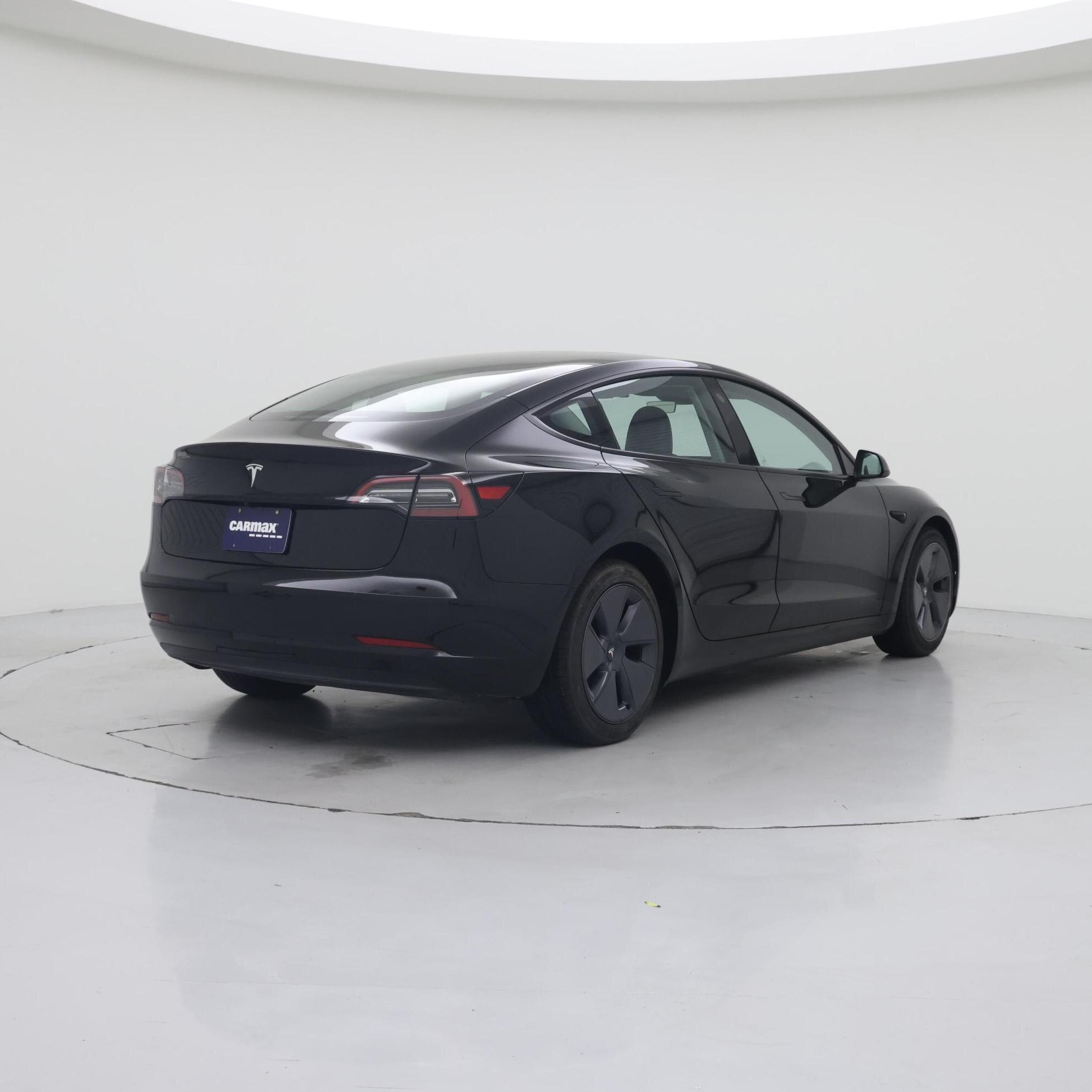 Thumbnail: 2023 Tesla Model 3 - 8