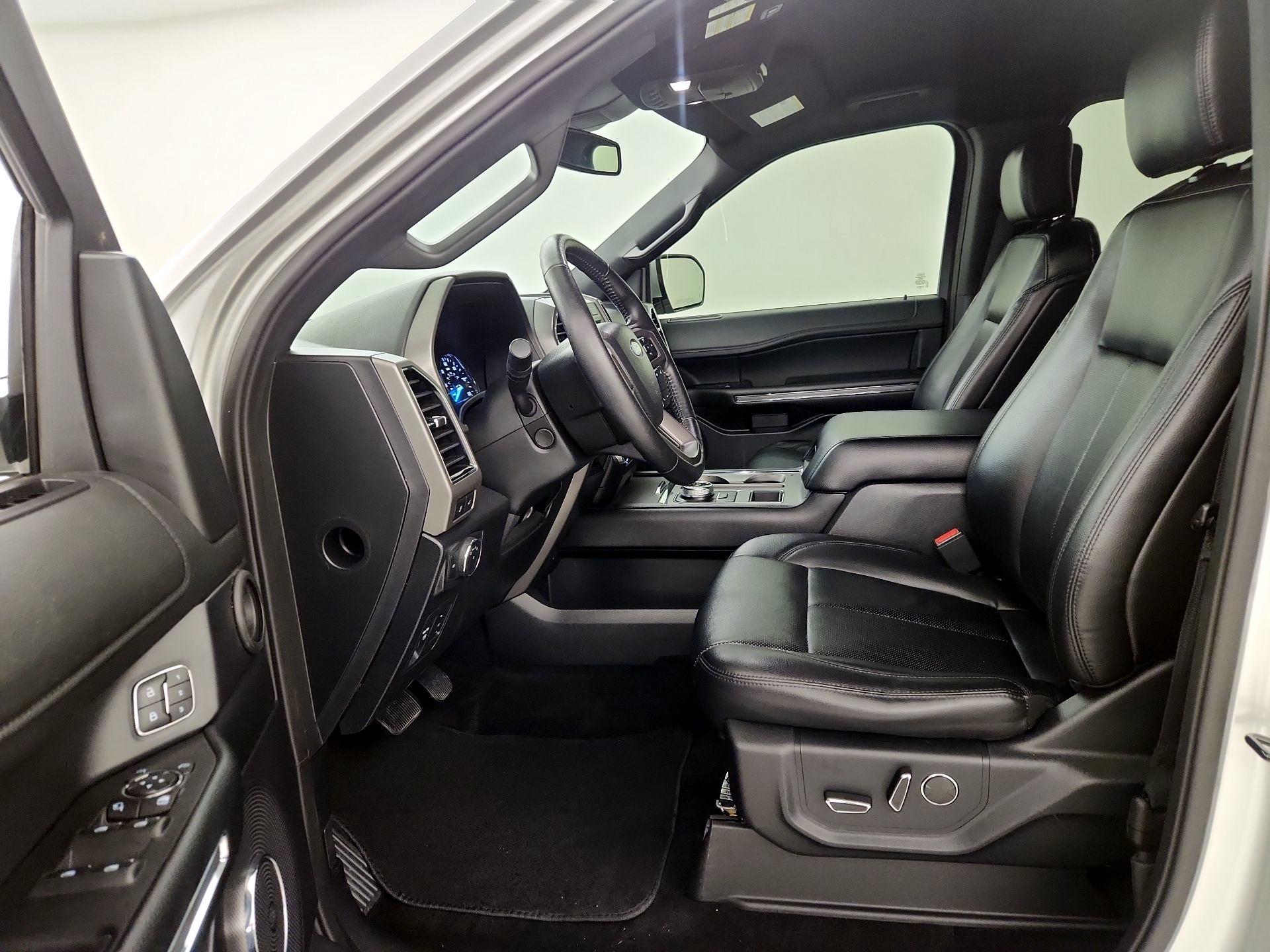 Thumbnail: 2019 Ford Expedition - 11