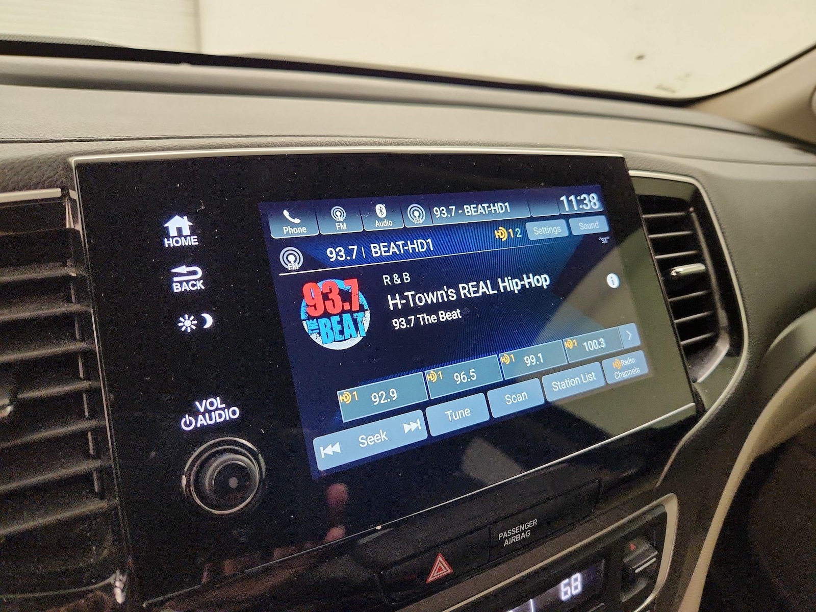 2021 Honda Pilot EX-L - Photo 16