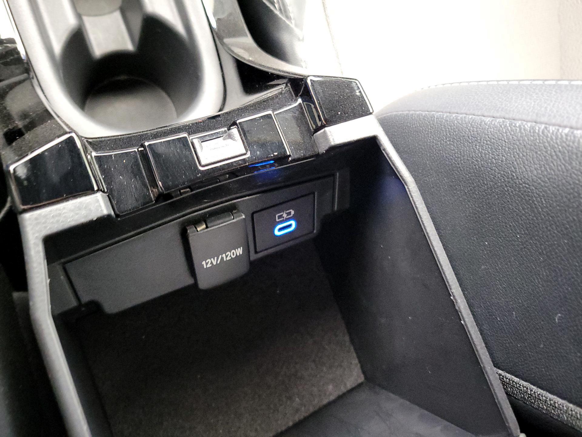 Thumbnail: 2022 Toyota Corolla - 18