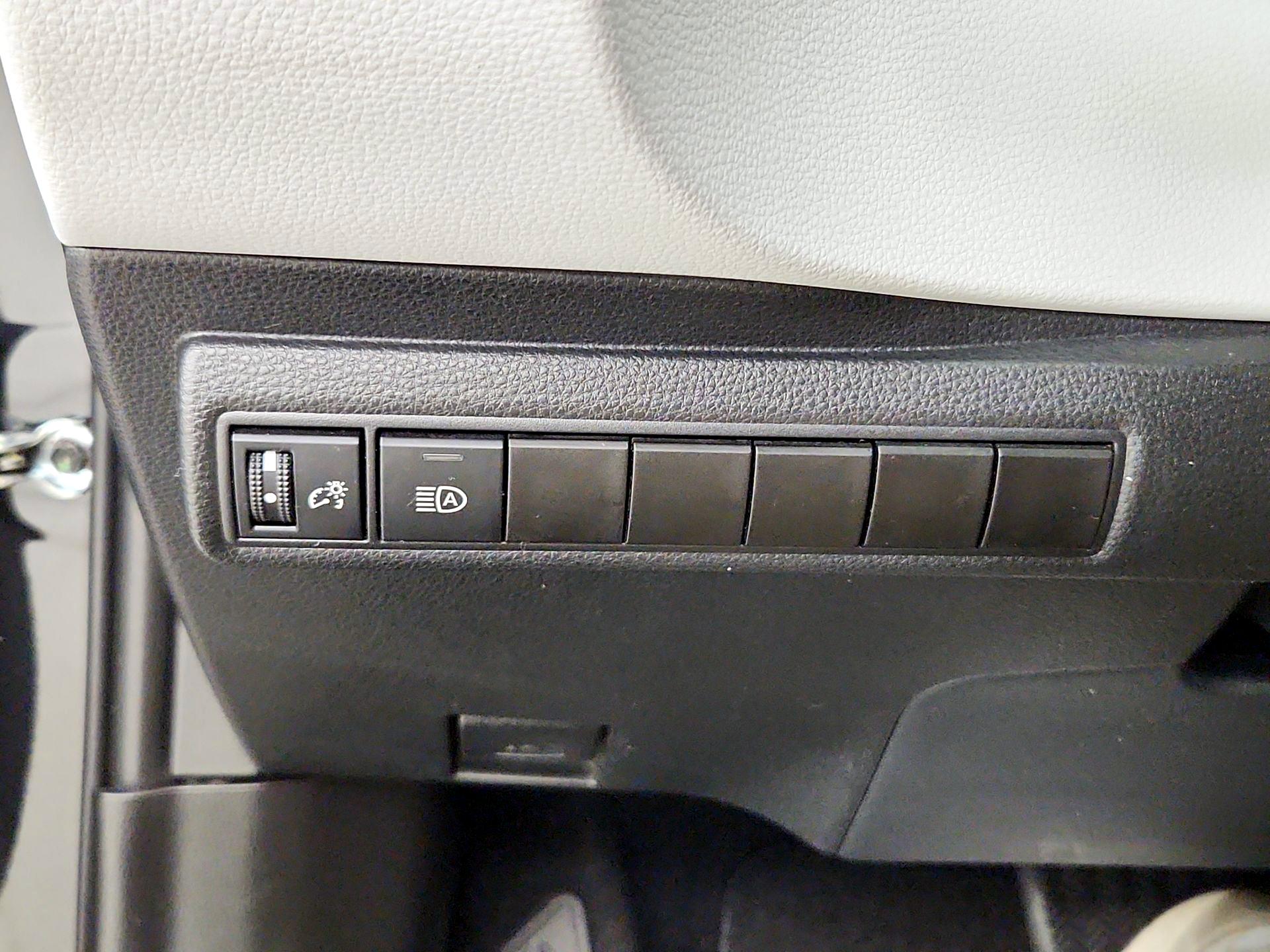 Thumbnail: 2022 Toyota Corolla - 13