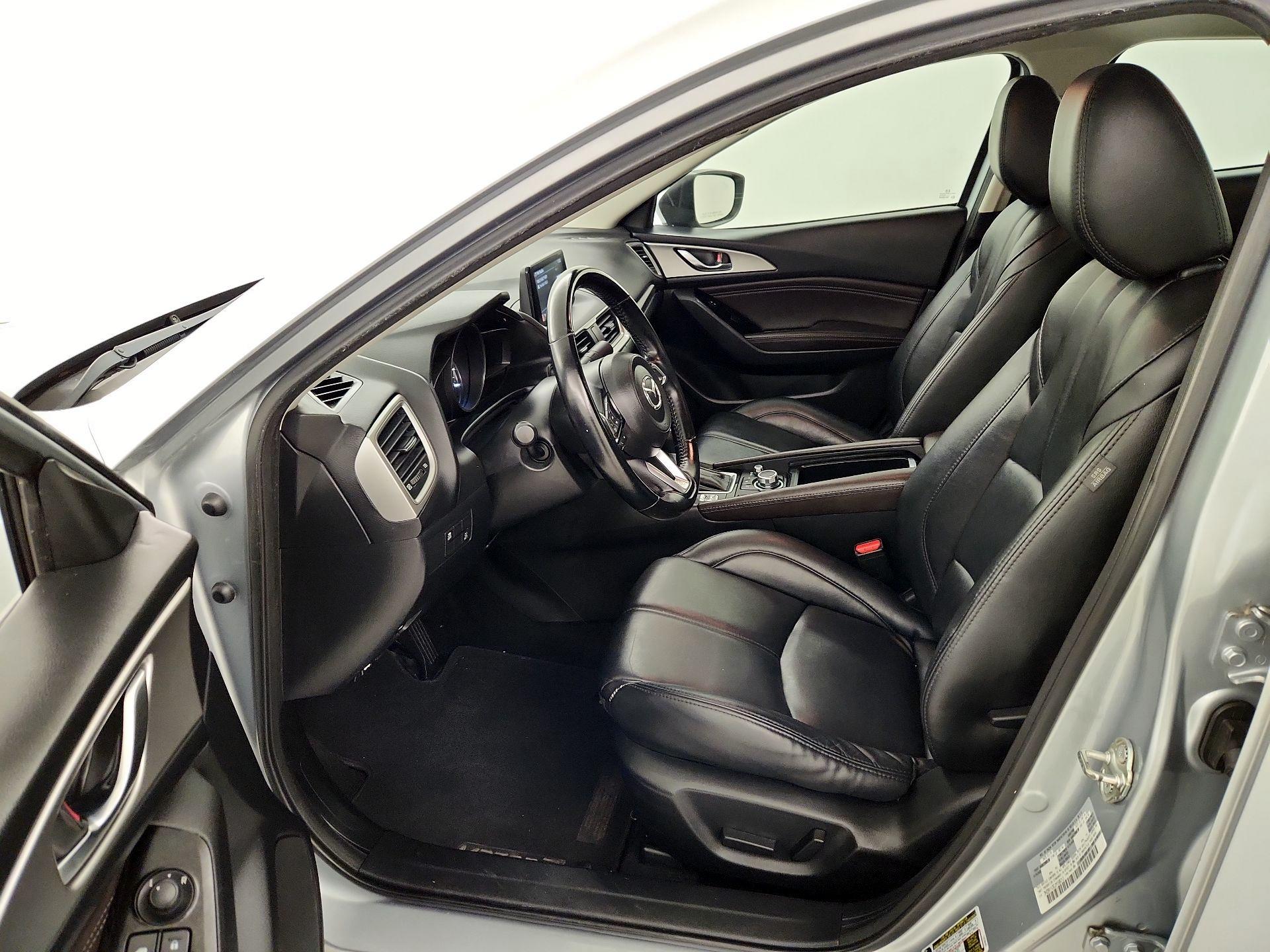 Thumbnail: 2018 Mazda Mazda3 - 11