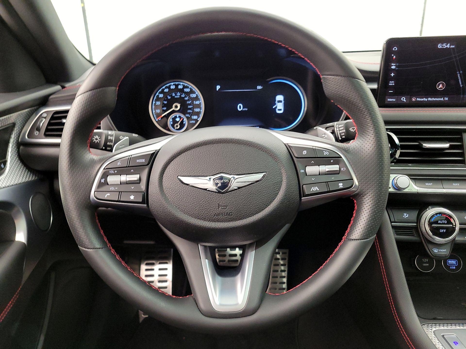 Thumbnail: 2023 Genesis G70 - 10