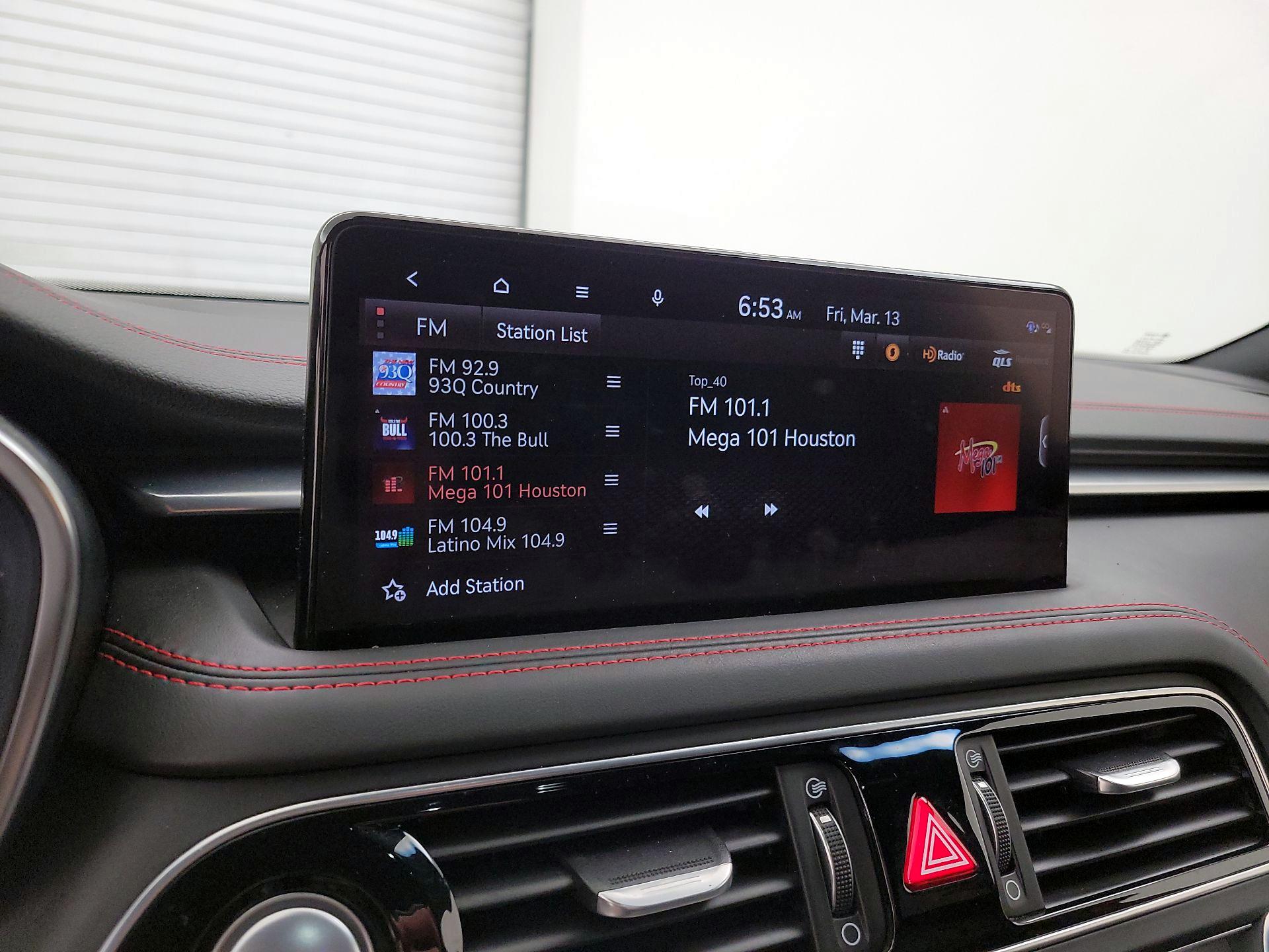 Thumbnail: 2023 Genesis G70 - 16