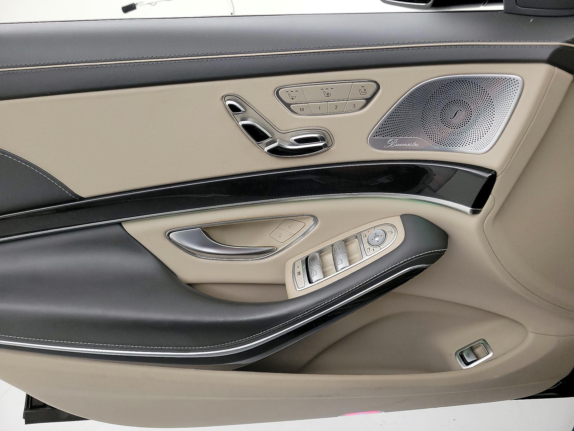 Thumbnail: 2020 Mercedes-Benz S-Class - 12