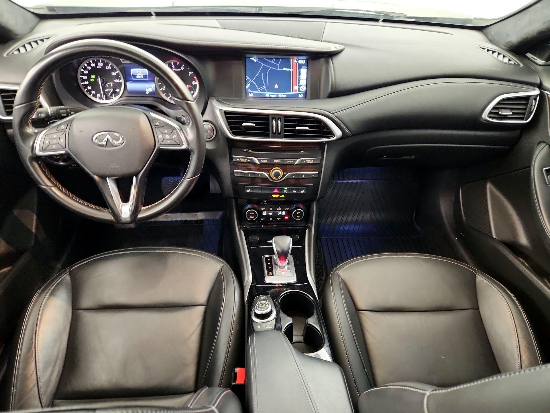 Thumbnail: 2018 INFINITI QX30 - 9