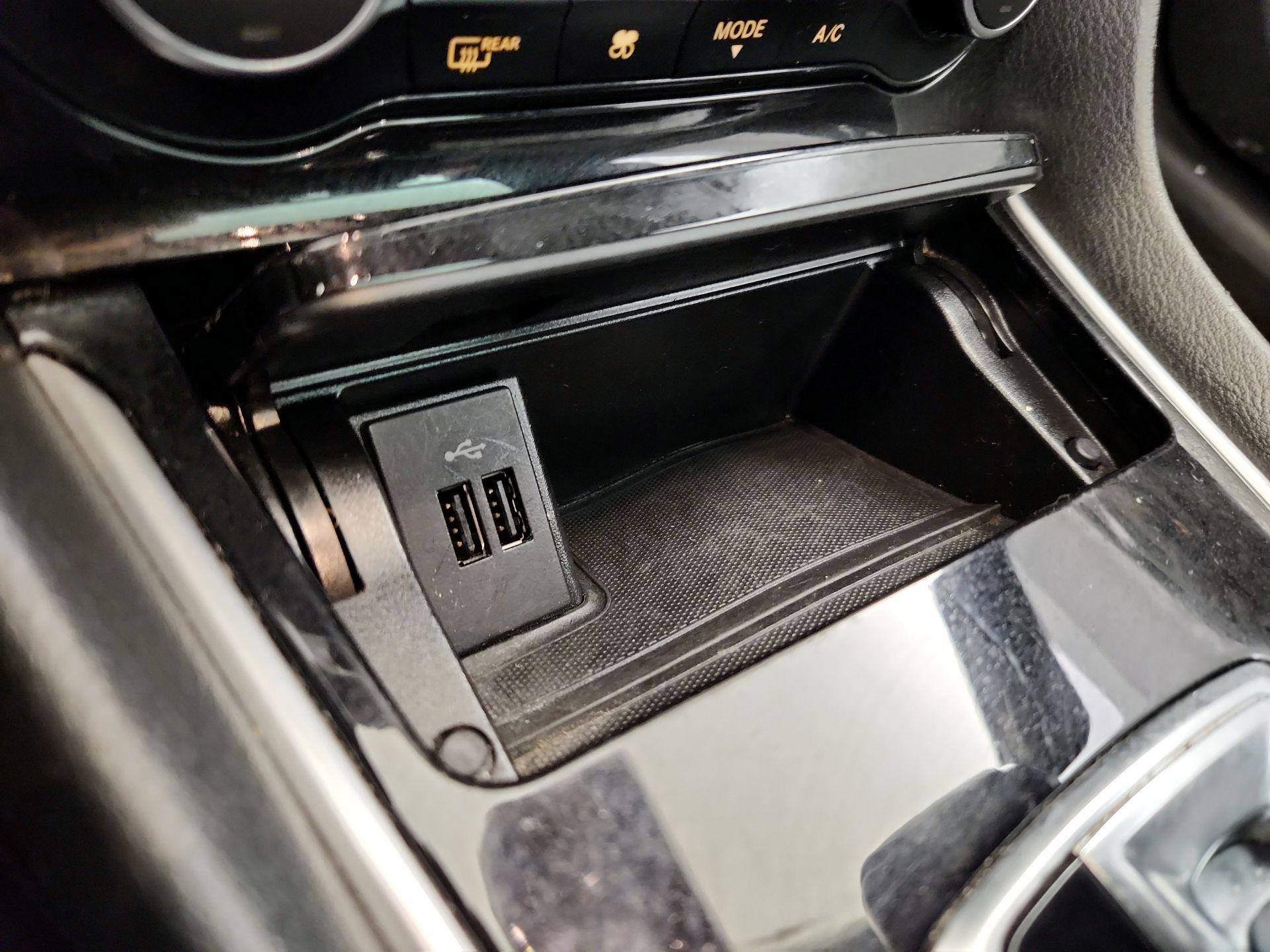 Thumbnail: 2018 INFINITI QX30 - 19