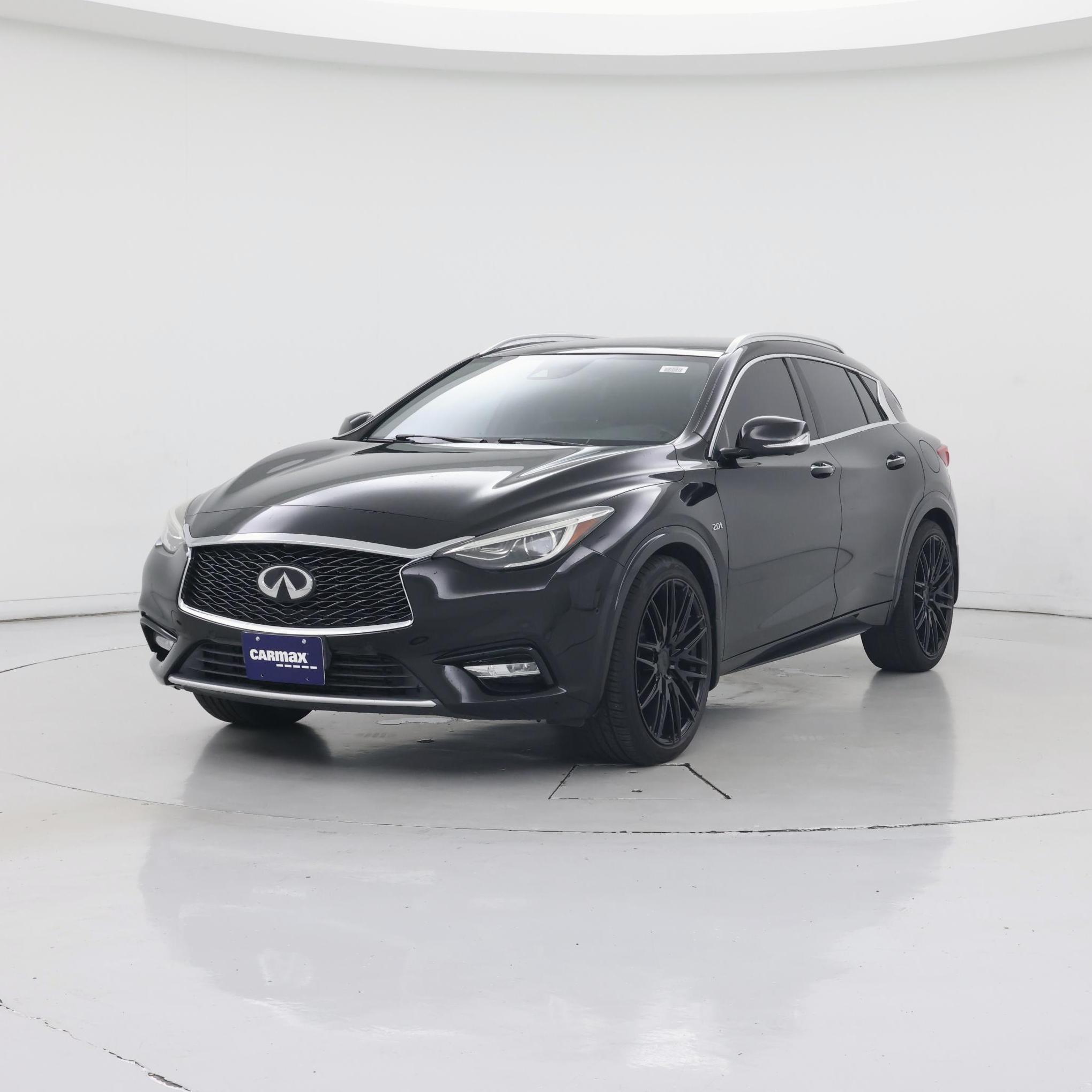Thumbnail: 2018 INFINITI QX30 - 4