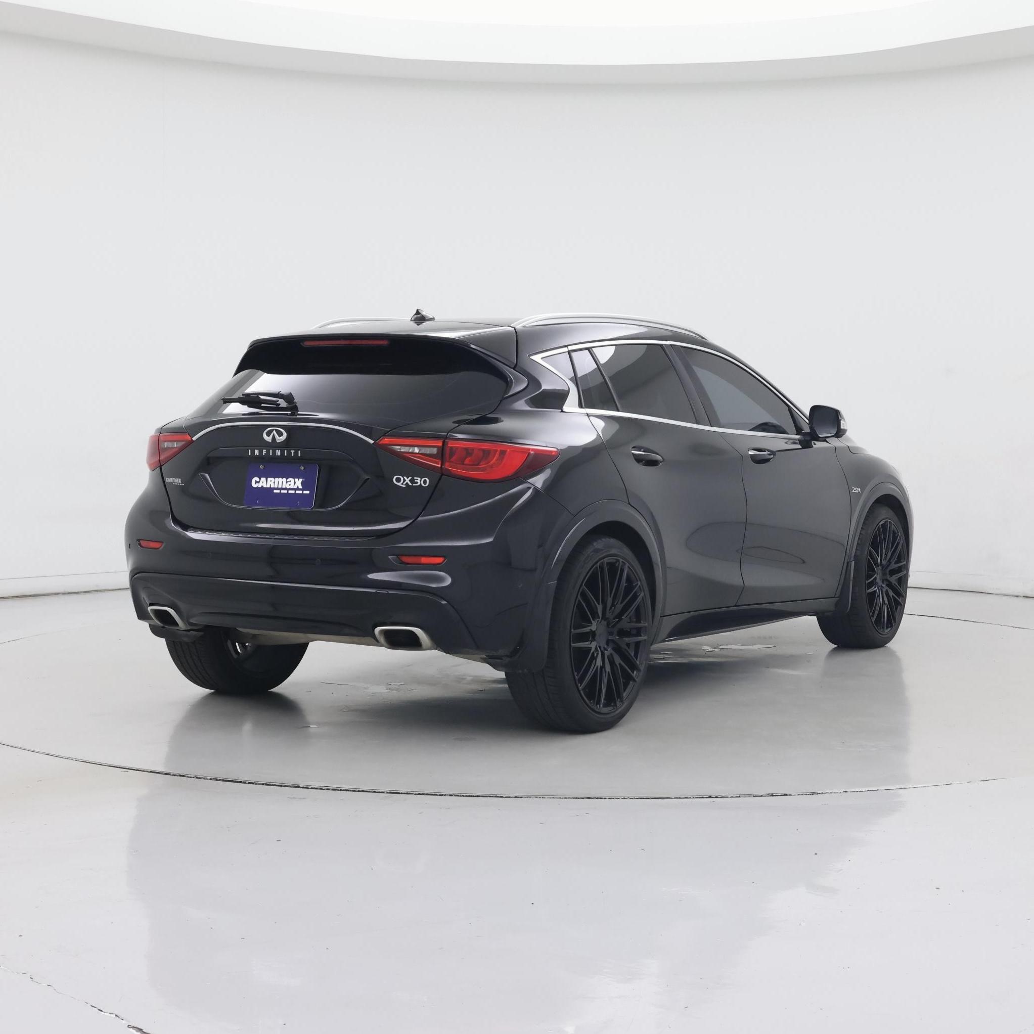 Thumbnail: 2018 INFINITI QX30 - 8