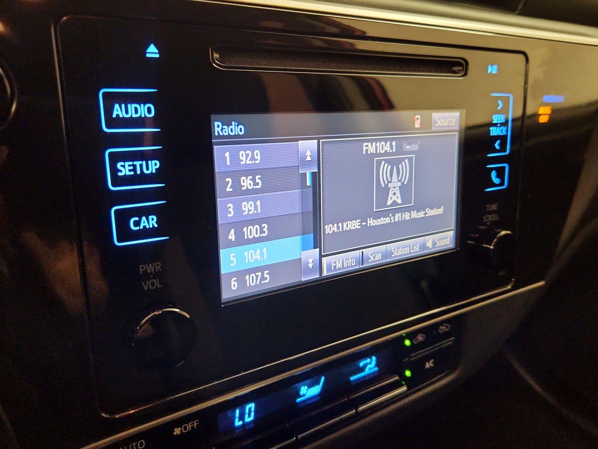 Thumbnail: 2019 Toyota Corolla - 15