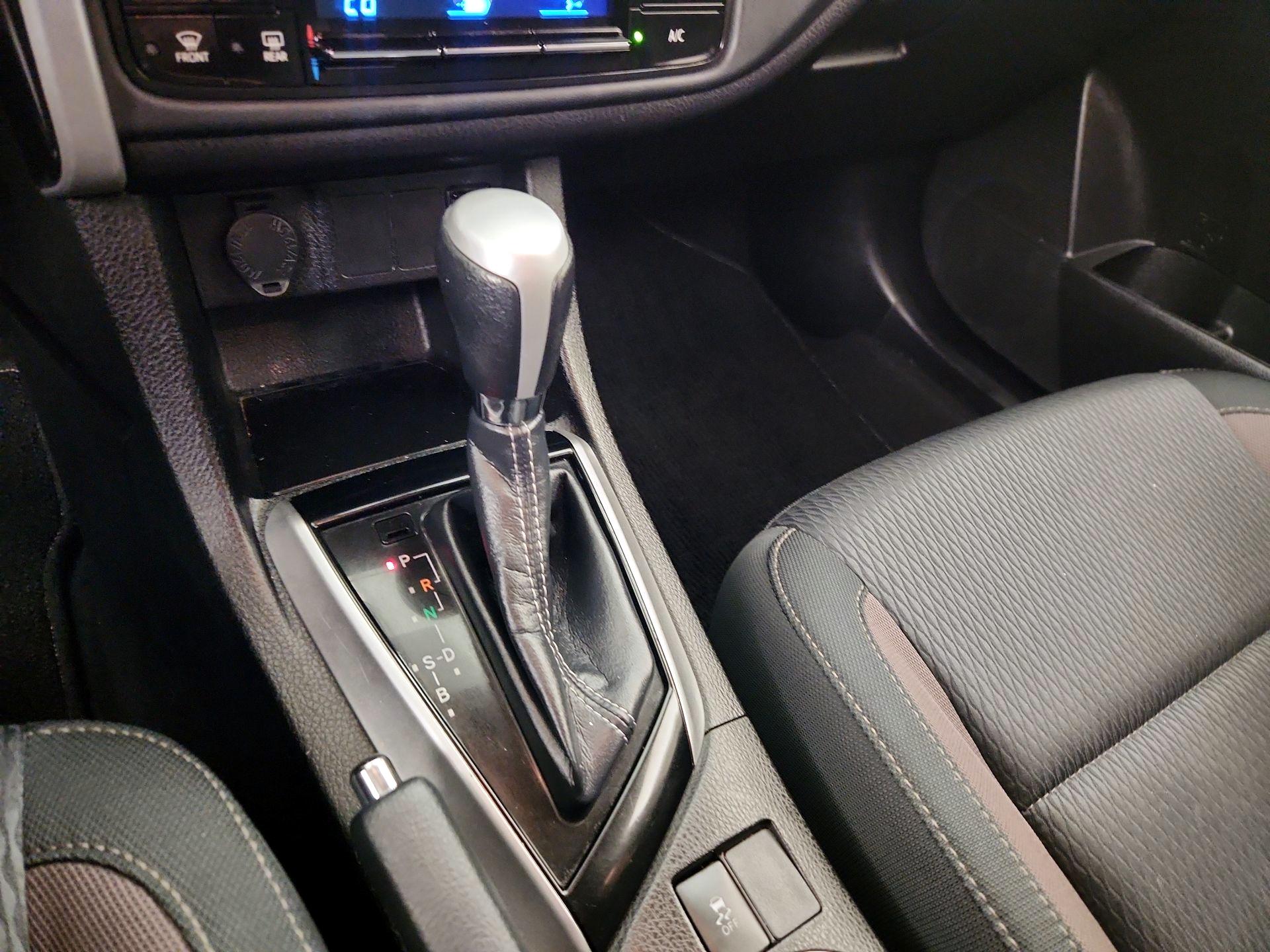 Thumbnail: 2019 Toyota Corolla - 17