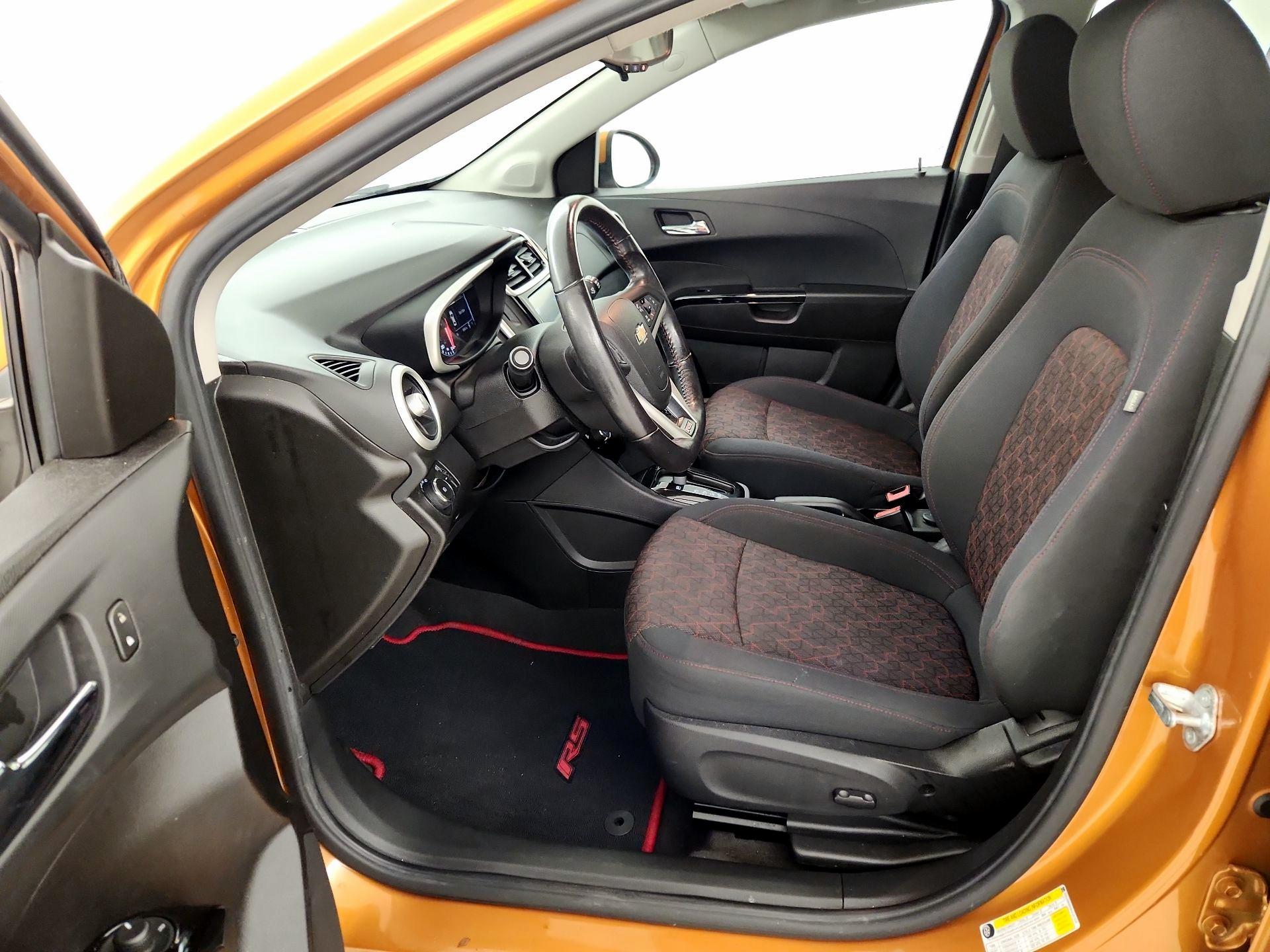 Thumbnail: 2017 Chevrolet Sonic - 11