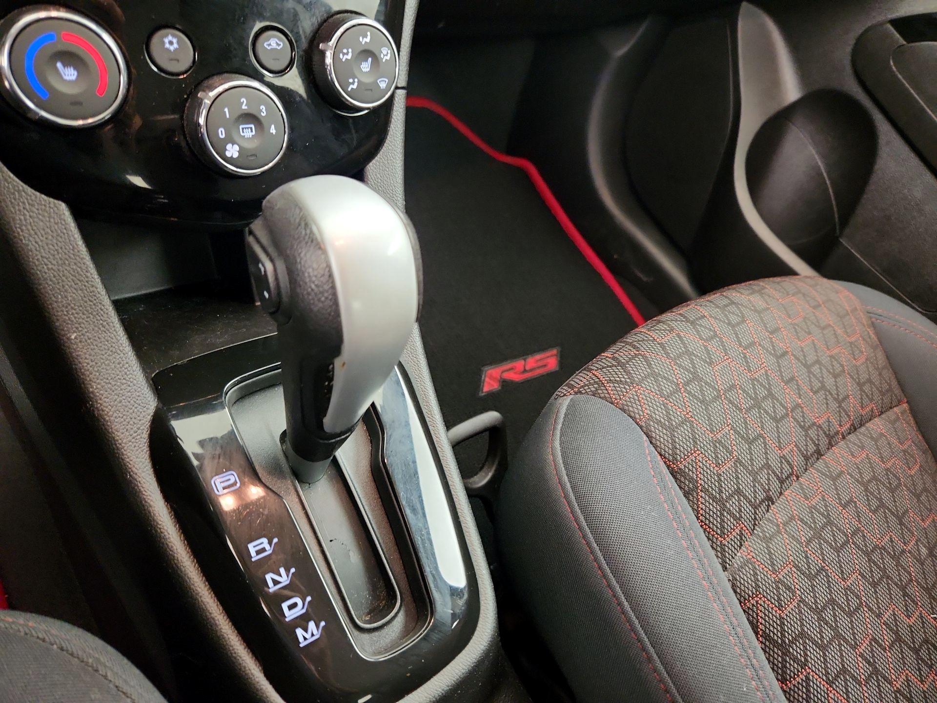 Thumbnail: 2017 Chevrolet Sonic - 17