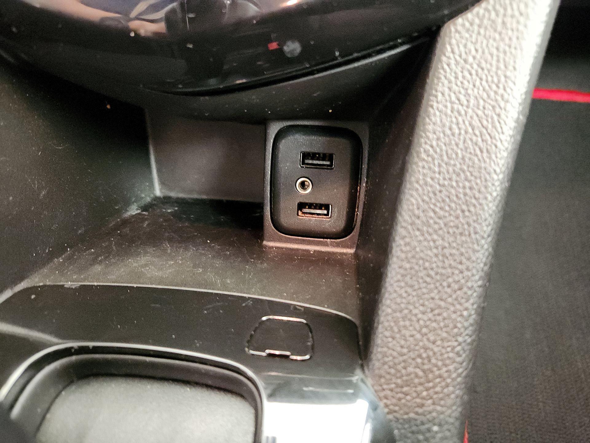 Thumbnail: 2017 Chevrolet Sonic - 18