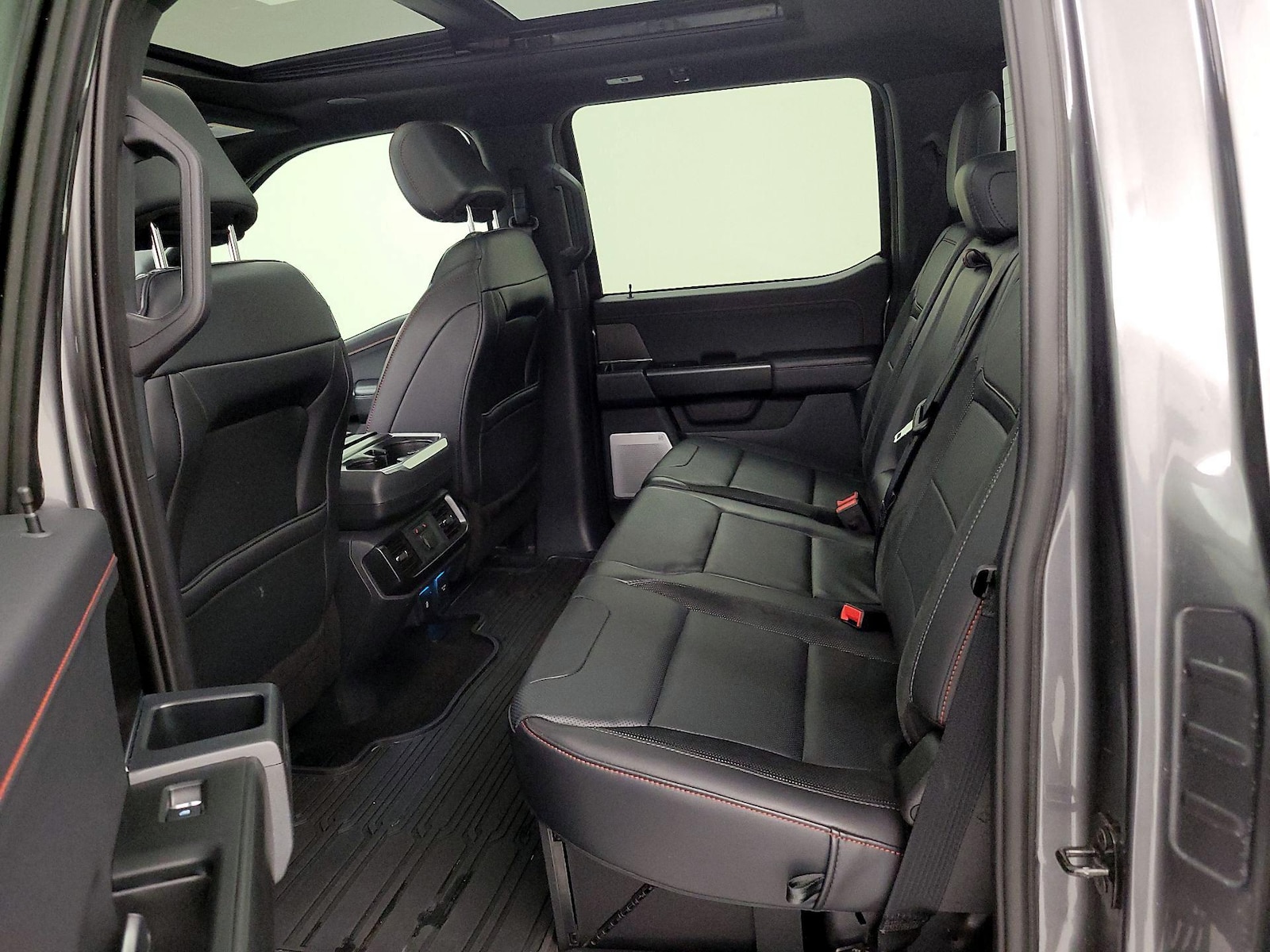 2025 Ford F-150 Raptor - Photo 22