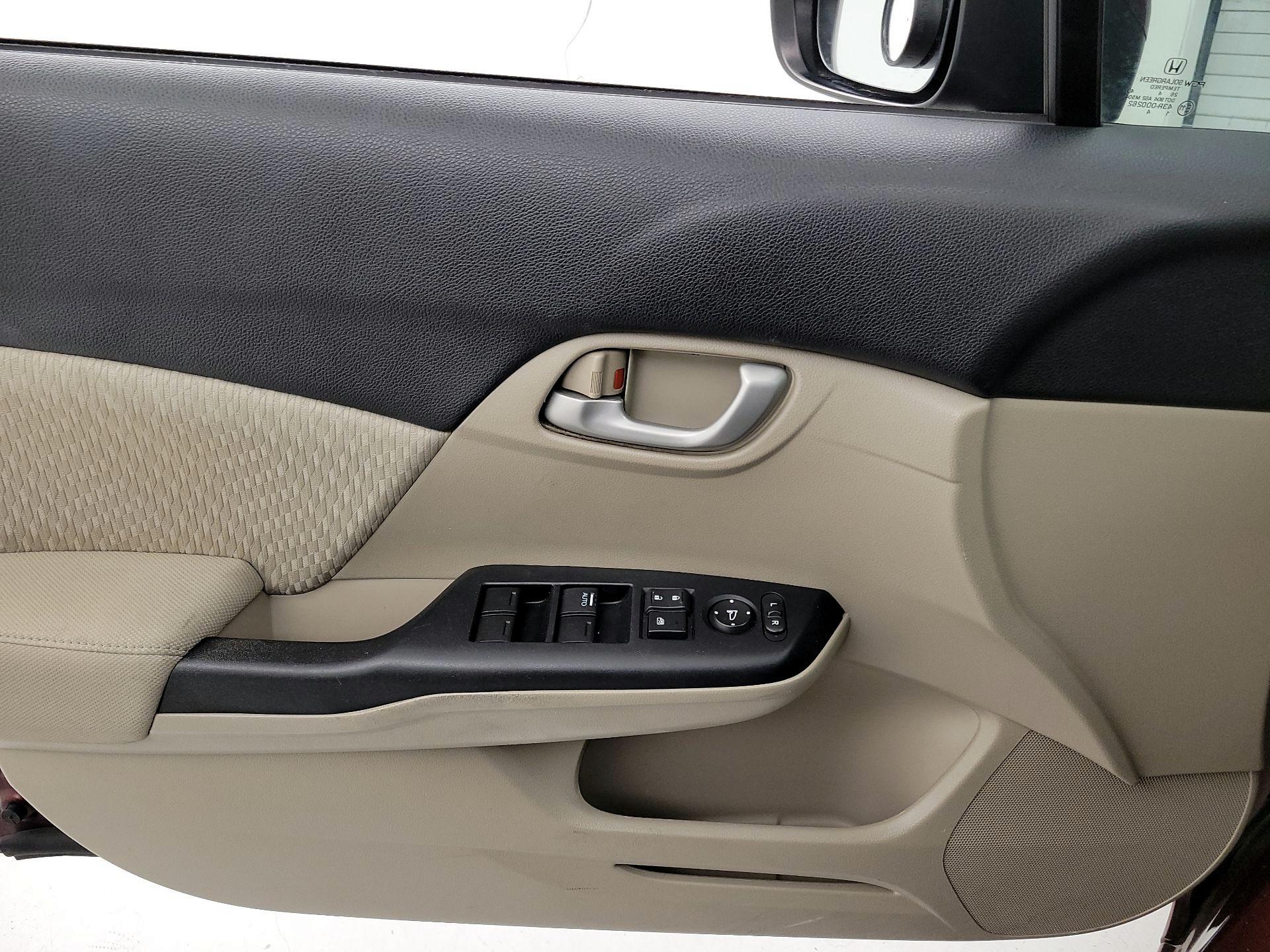 Thumbnail: 2014 Honda Civic - 12