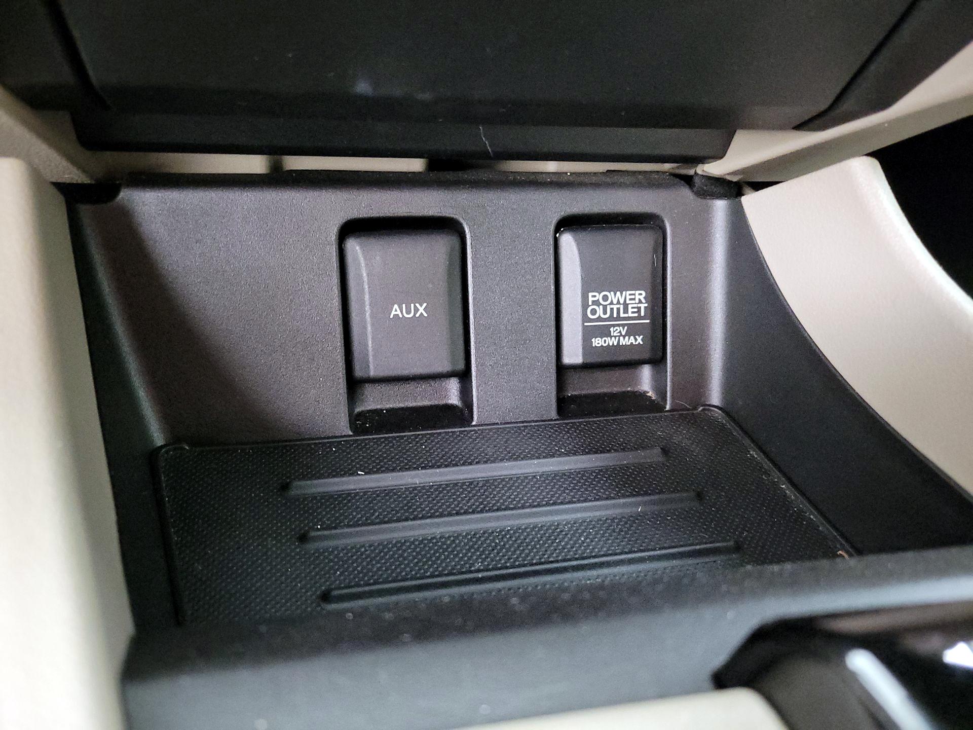 Thumbnail: 2014 Honda Civic - 18