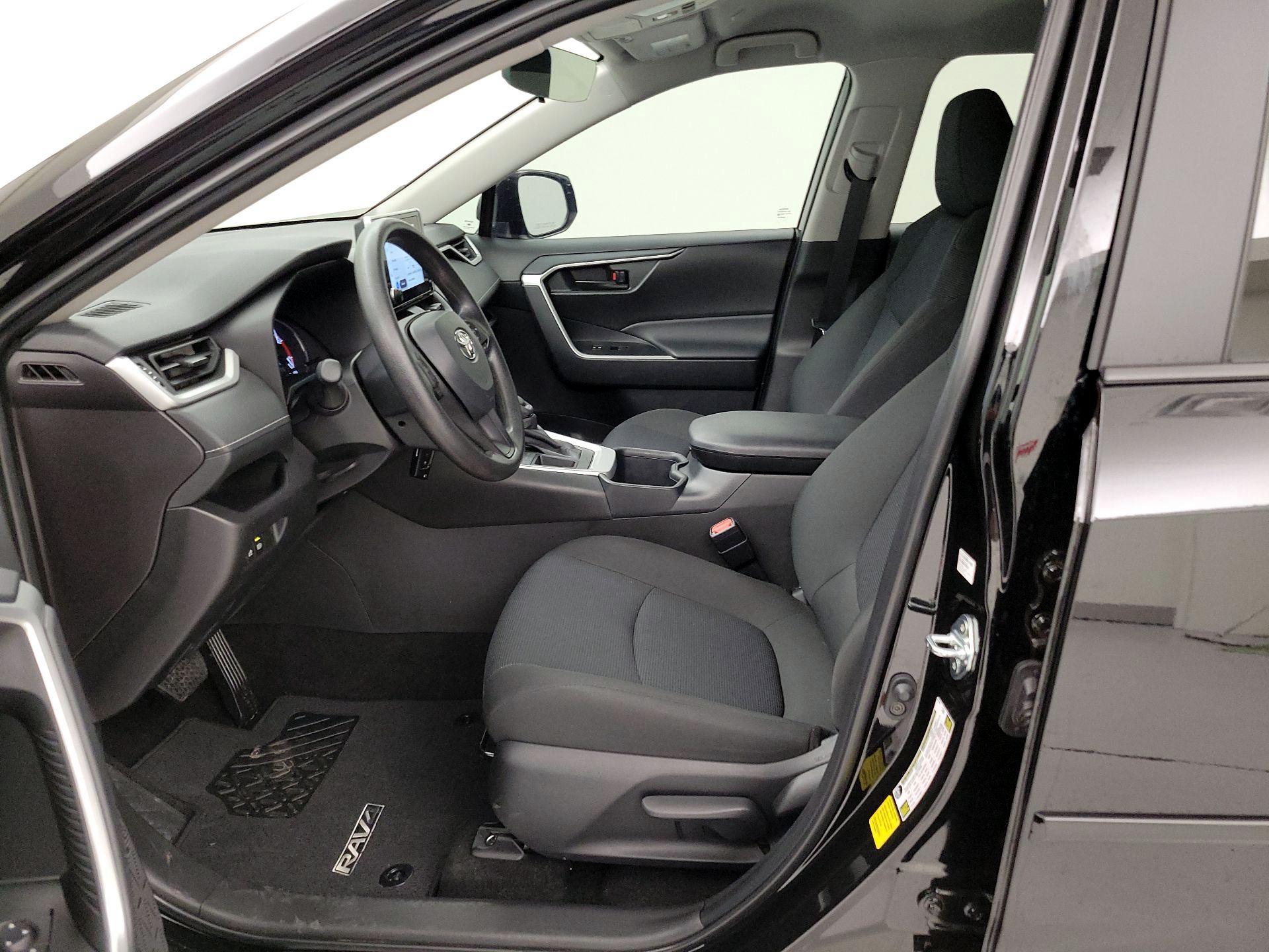 Thumbnail: 2025 Toyota RAV4 - 11