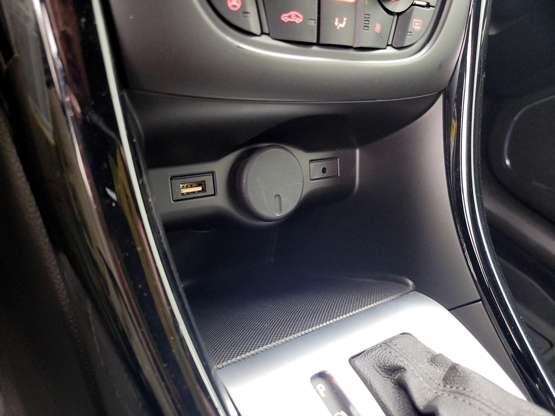 Thumbnail: 2016 Buick Cascada - 19