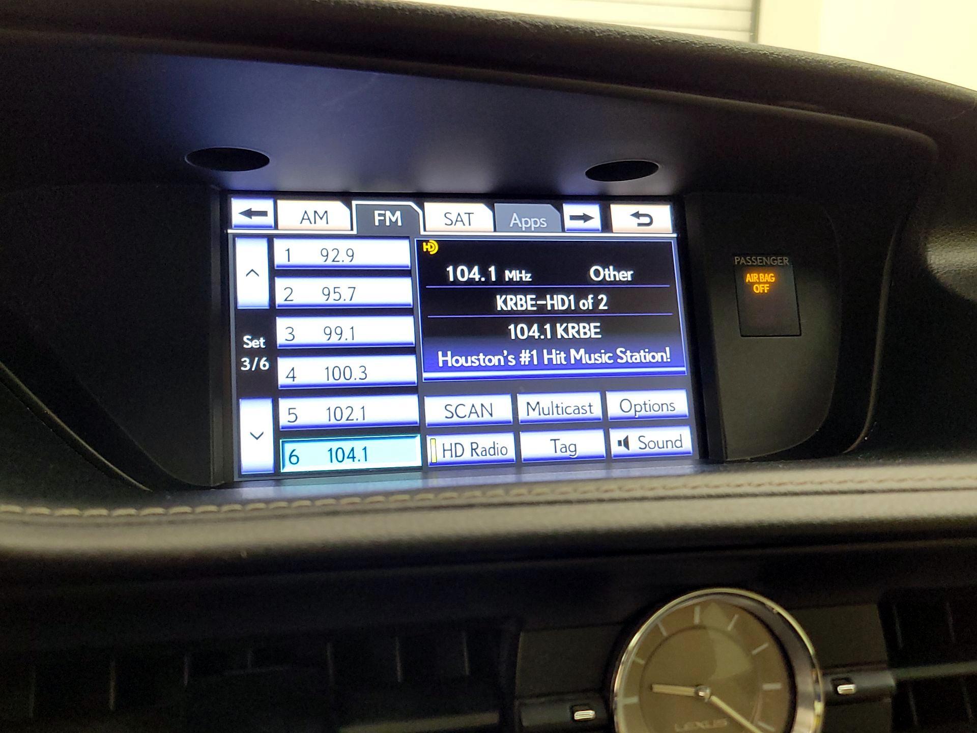 Thumbnail: 2014 Lexus ES - 16