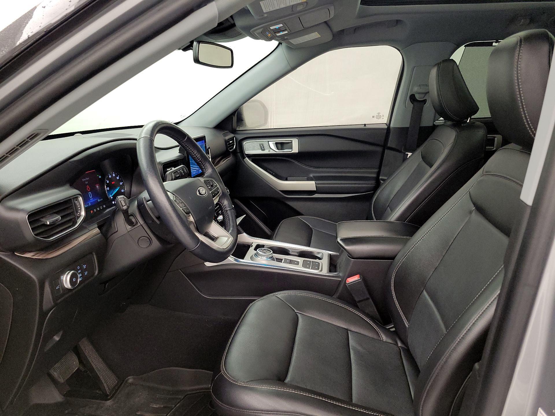 Thumbnail: 2021 Ford Explorer - 11