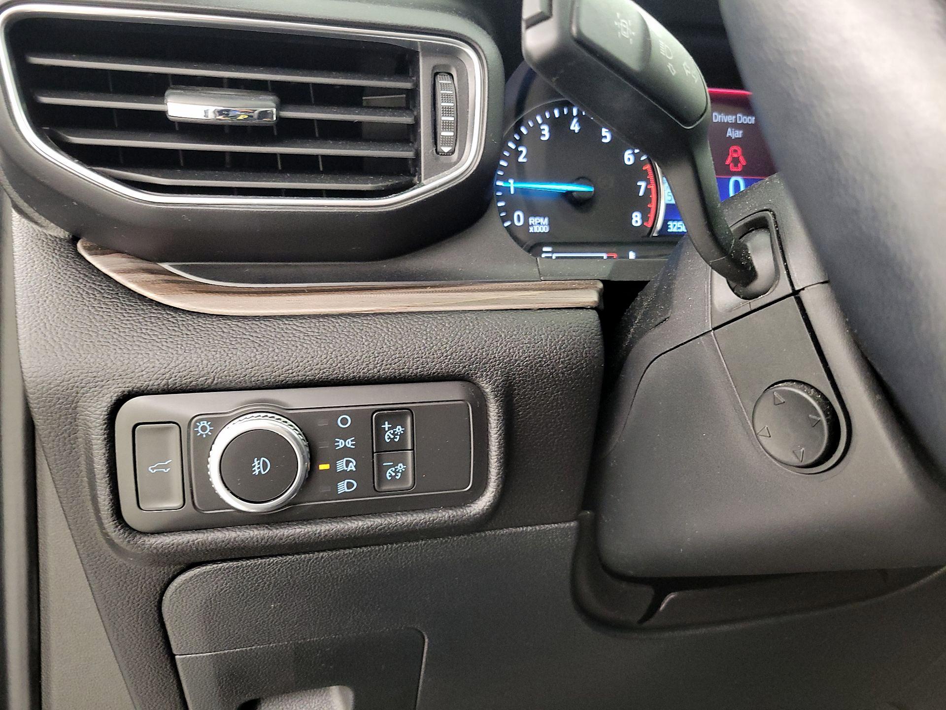 Thumbnail: 2021 Ford Explorer - 13