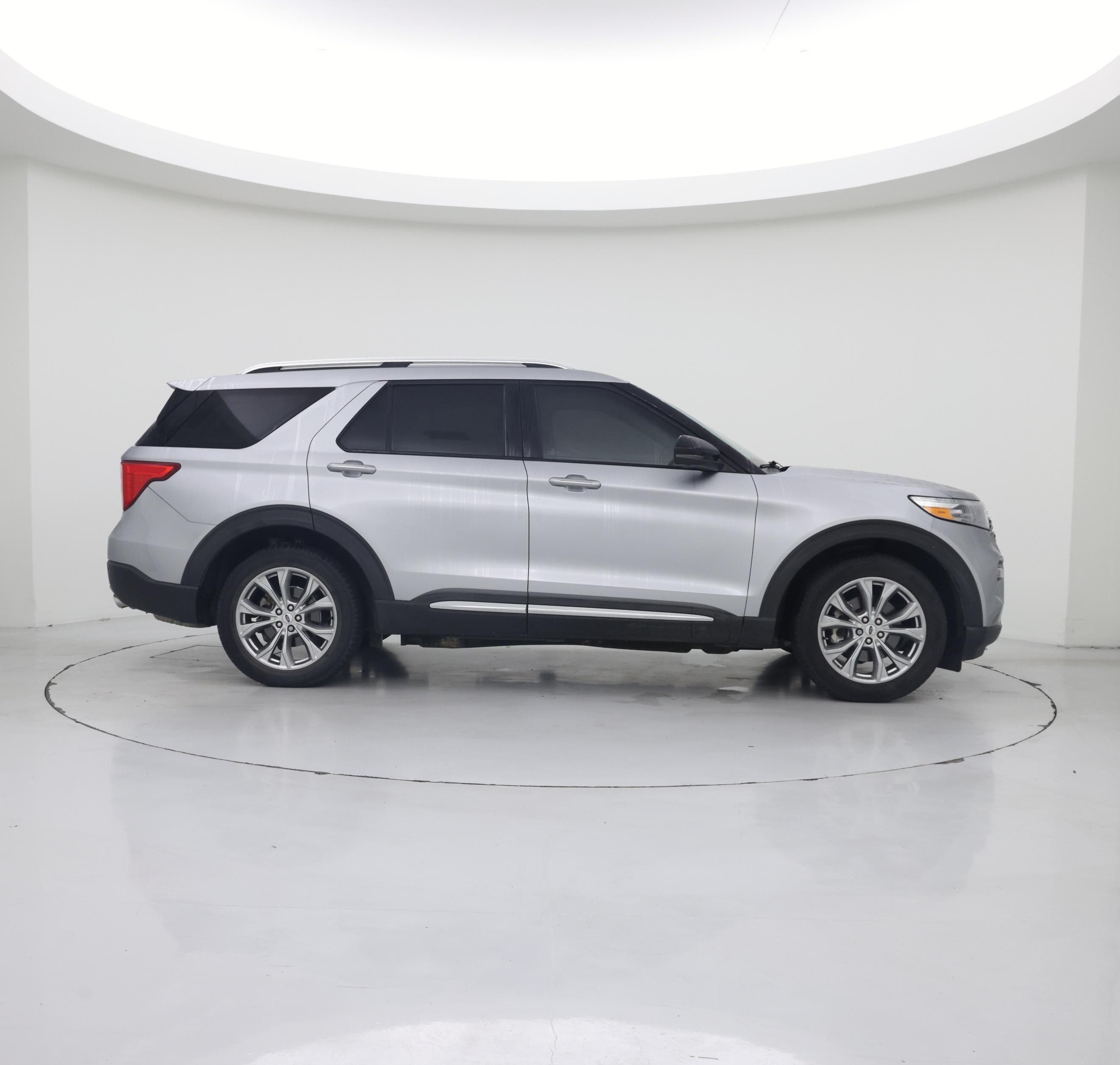 Thumbnail: 2021 Ford Explorer - 7