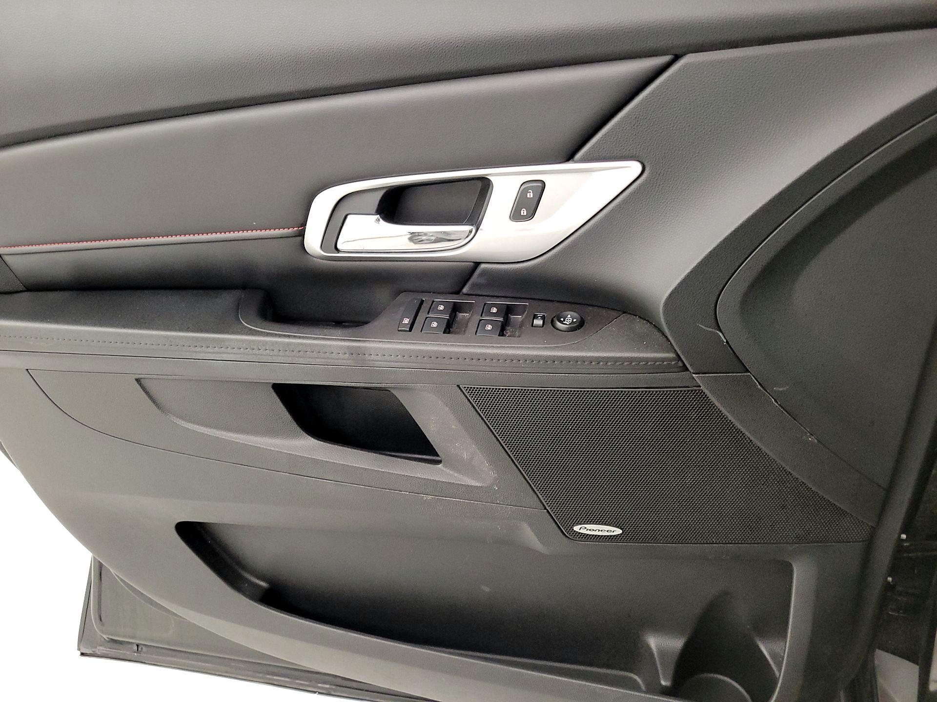 Thumbnail: 2017 GMC Terrain - 12