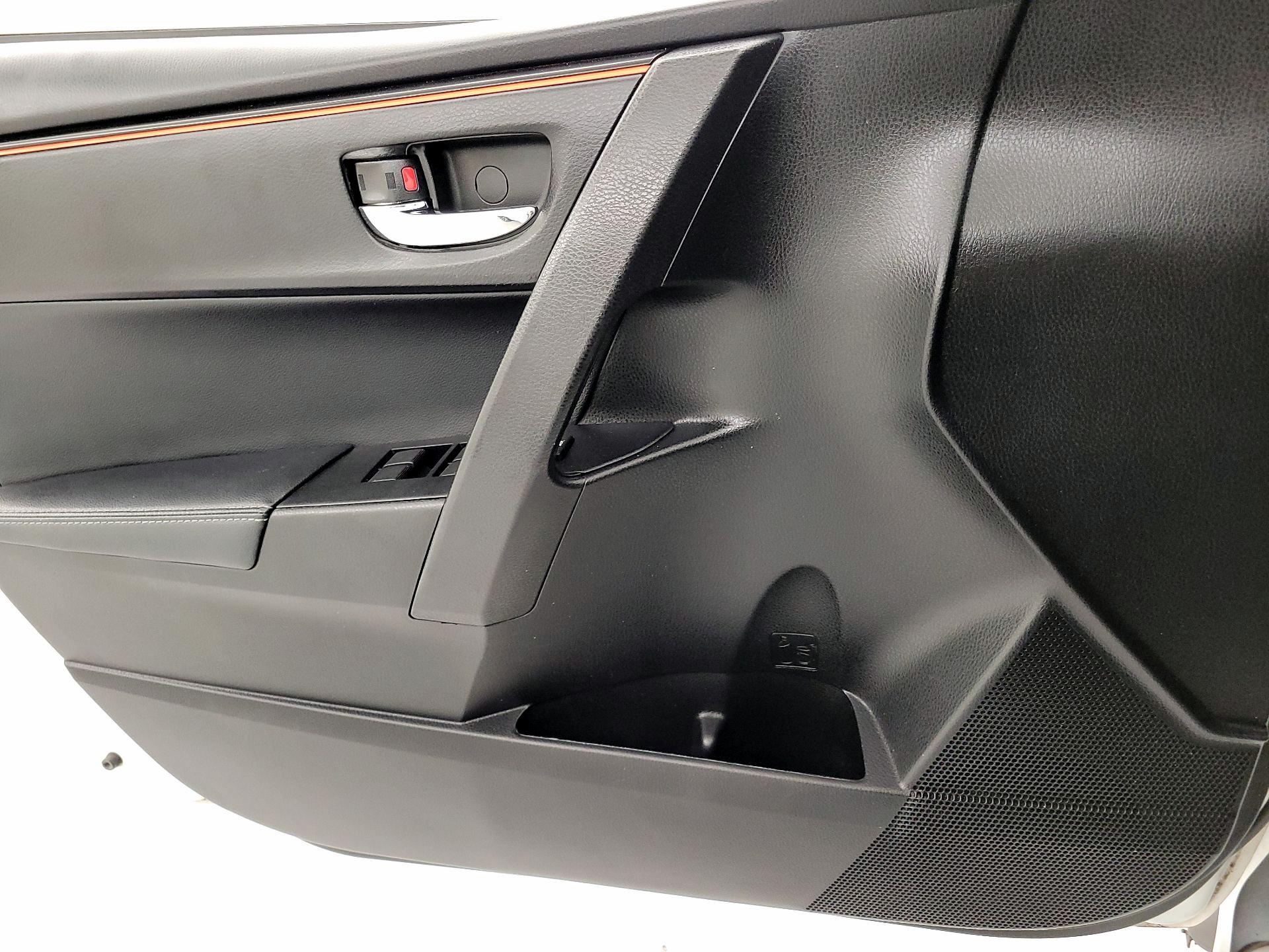 Thumbnail: 2017 Toyota Corolla - 12