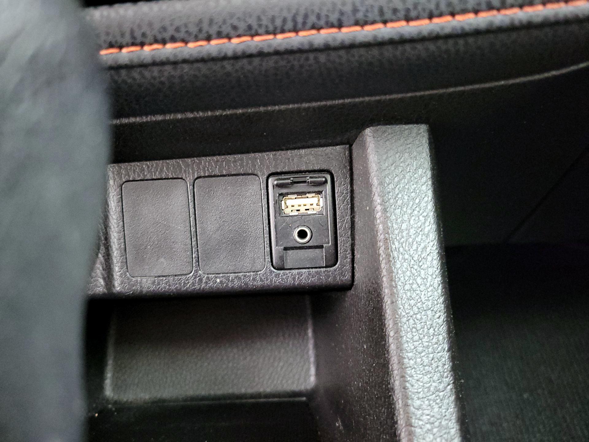 Thumbnail: 2017 Toyota Corolla - 18