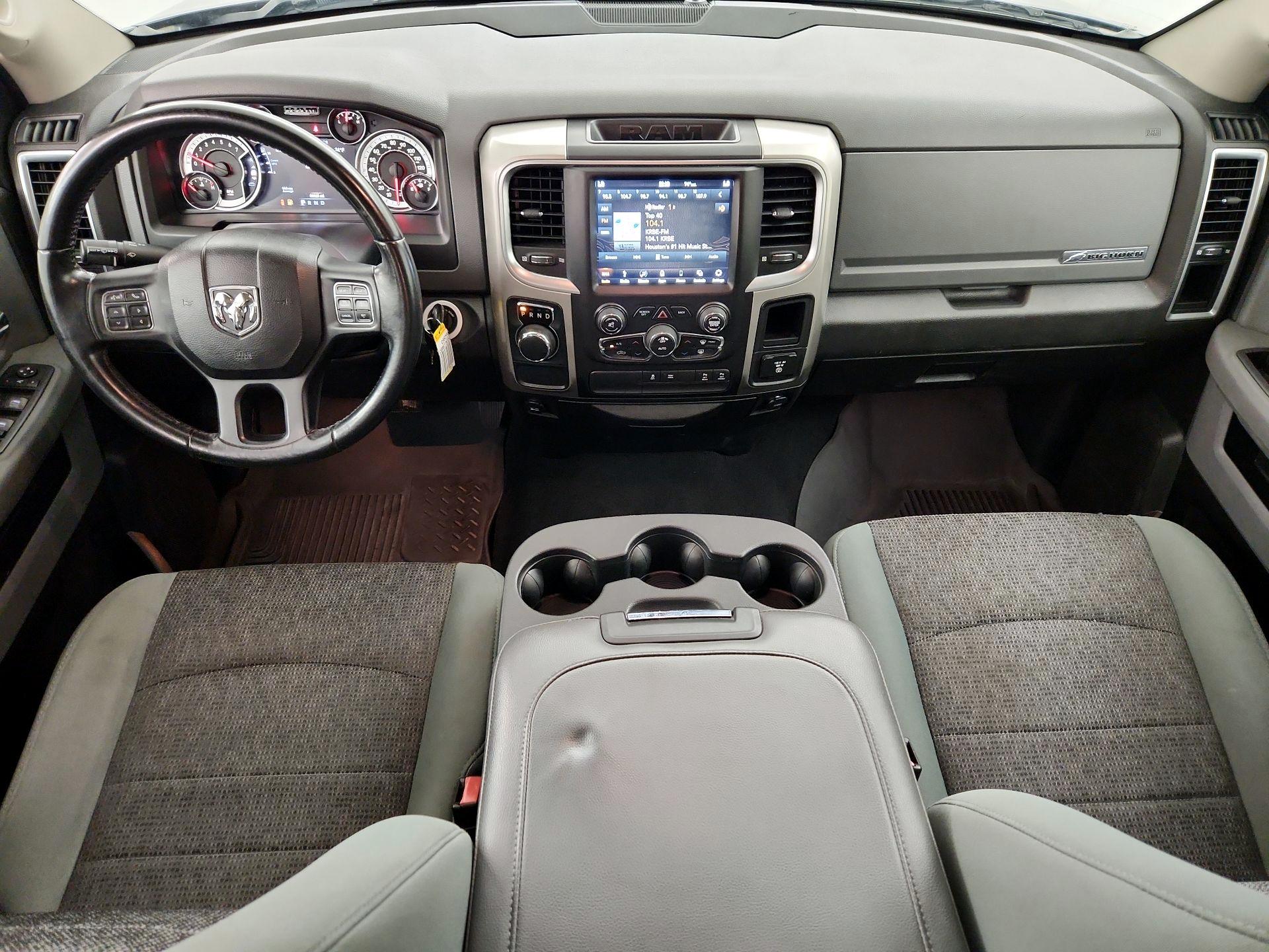 Thumbnail: 2019 RAM 1500 Classic - 9