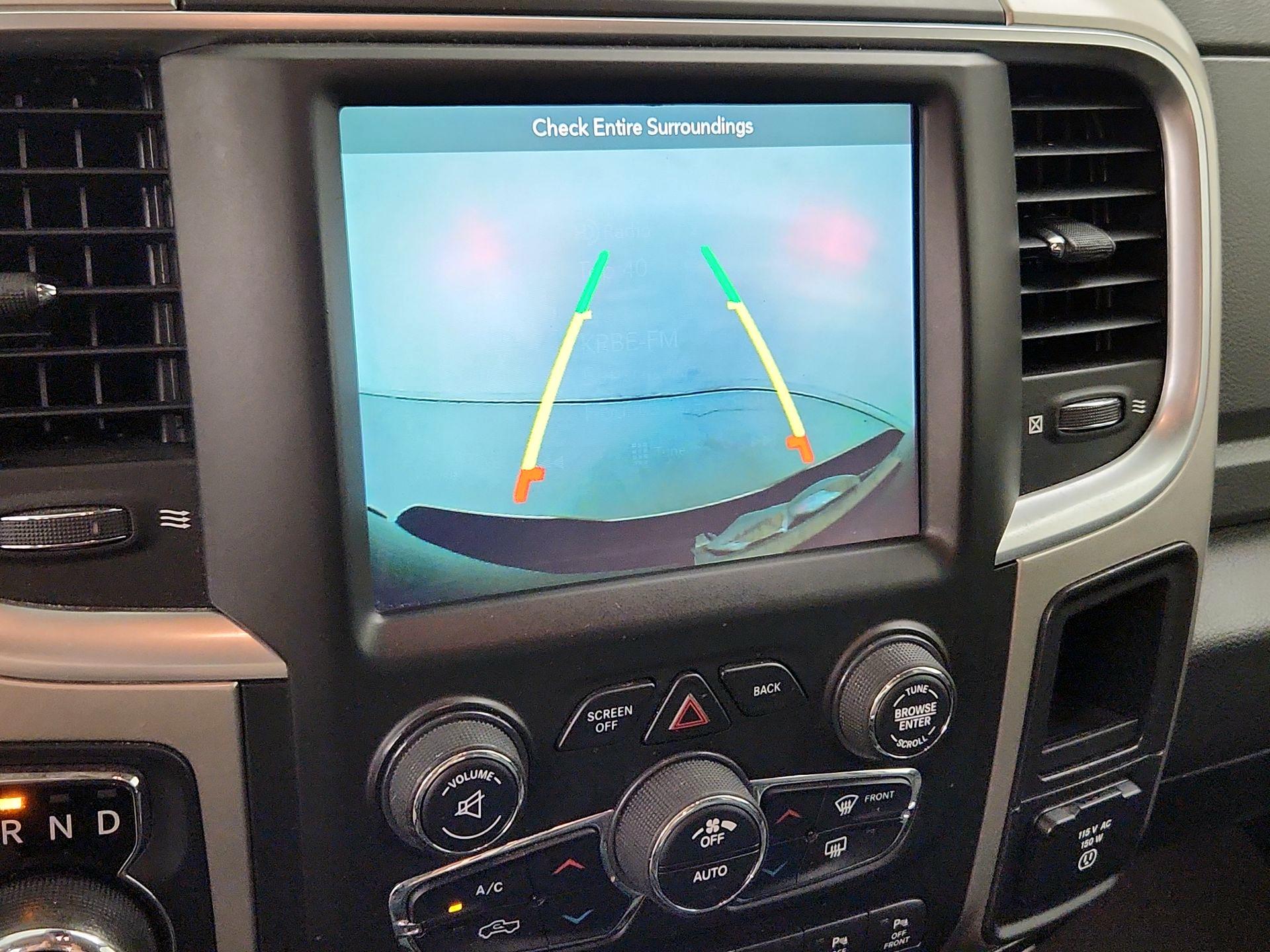 Thumbnail: 2019 RAM 1500 Classic - 14