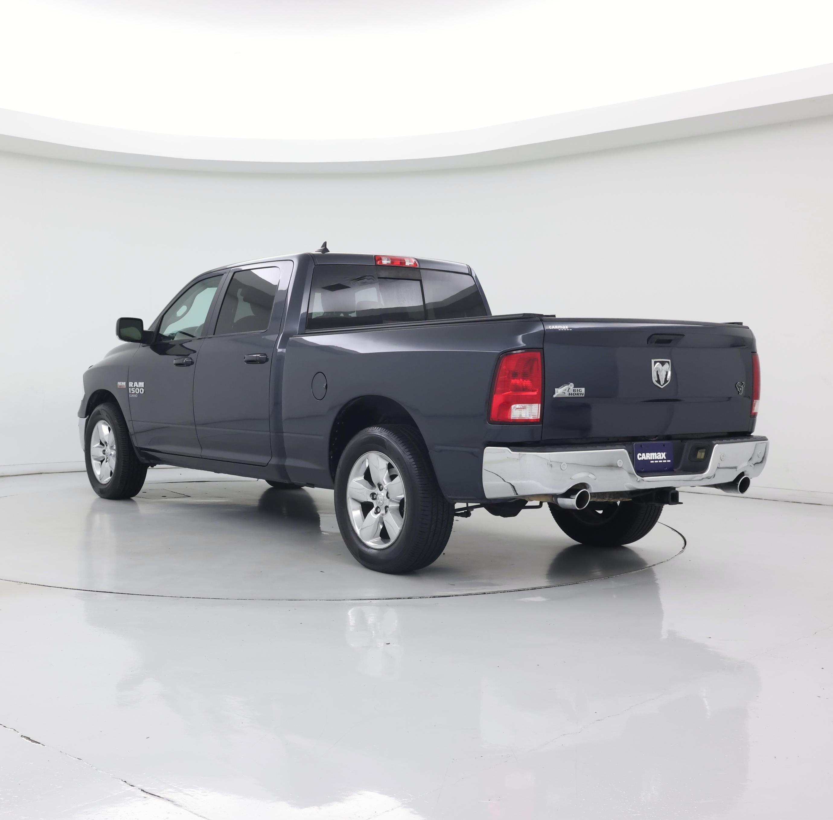 Thumbnail: 2019 RAM 1500 Classic - 2