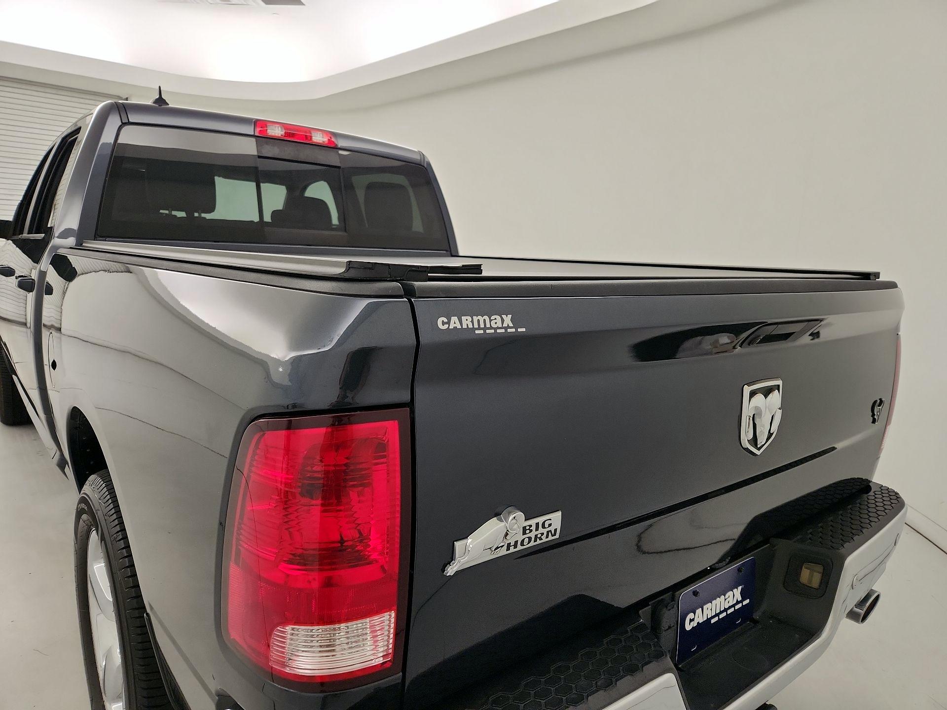 Thumbnail: 2019 RAM 1500 Classic - 20